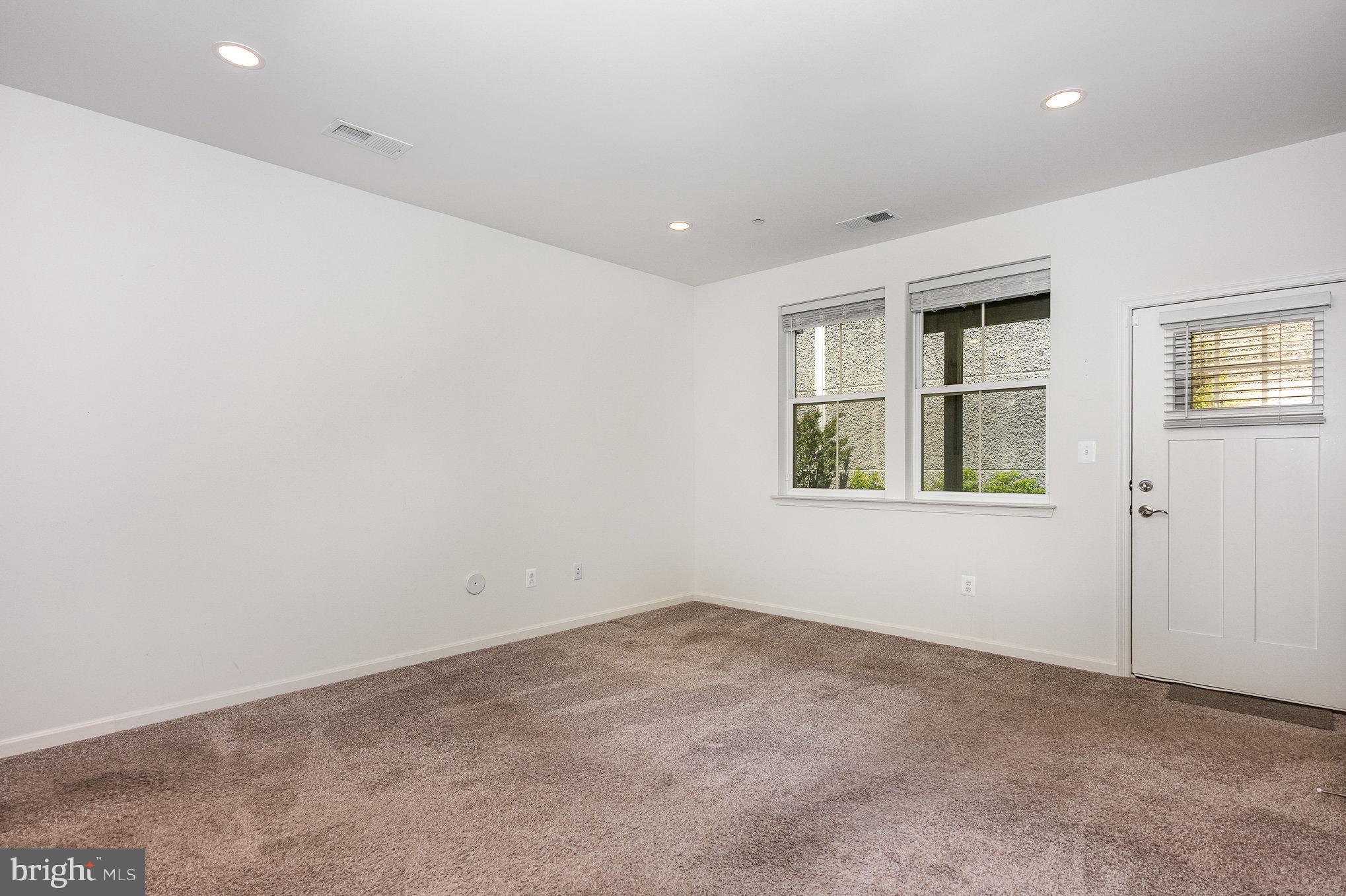 ROSEDALE - Residential