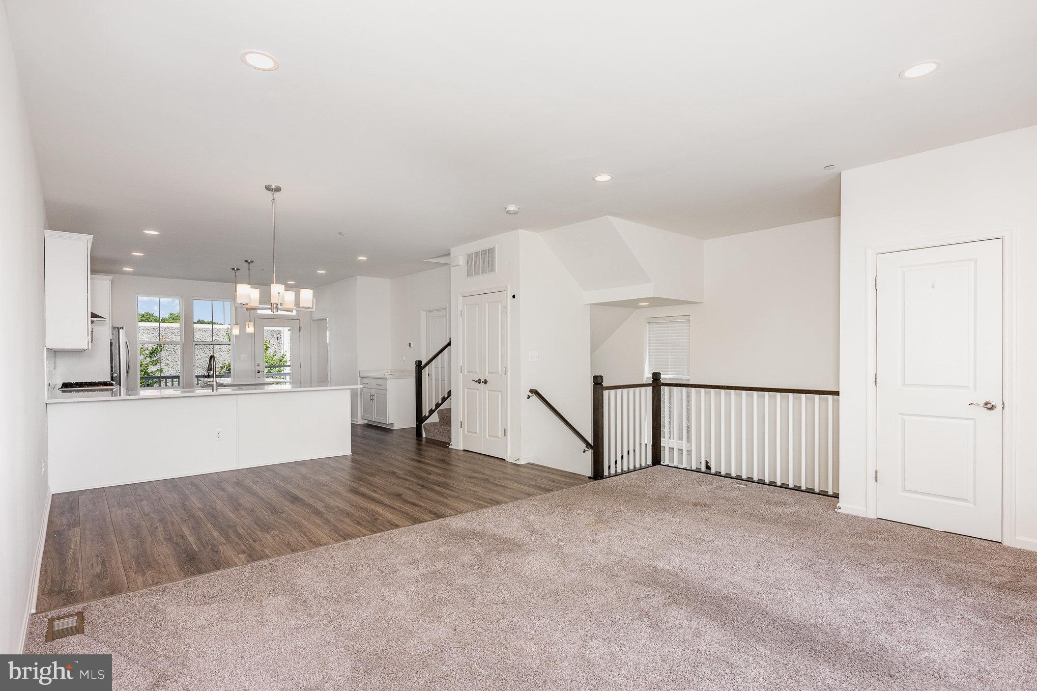 ROSEDALE - Residential