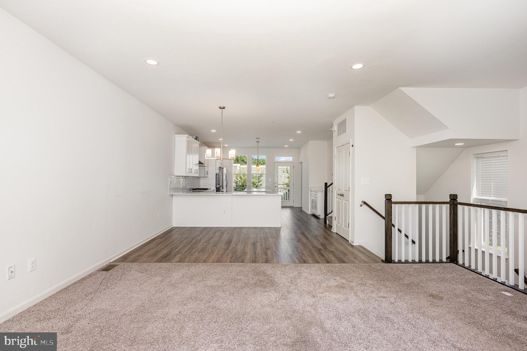 ROSEDALE - Residential