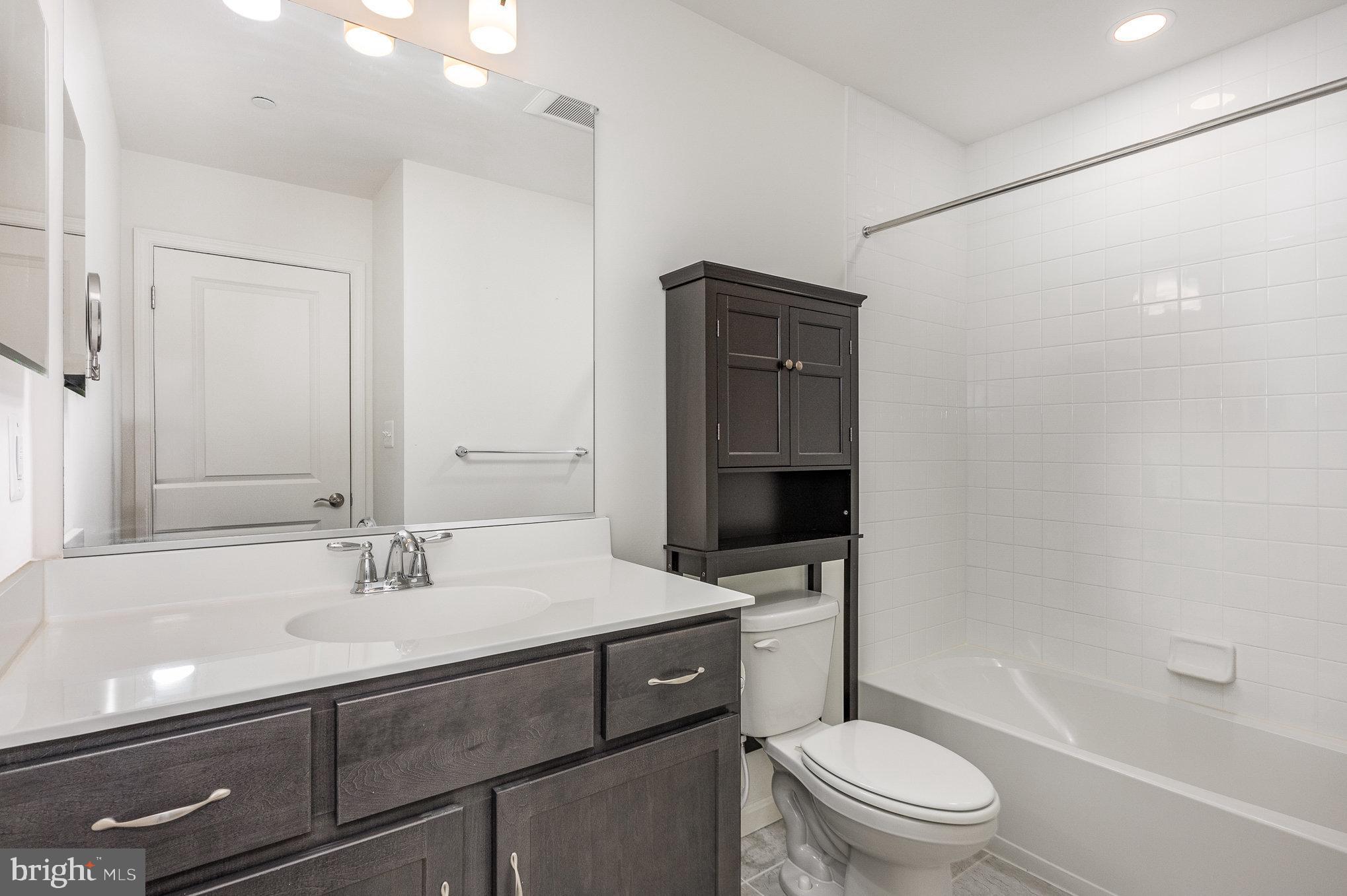 ROSEDALE - Residential
