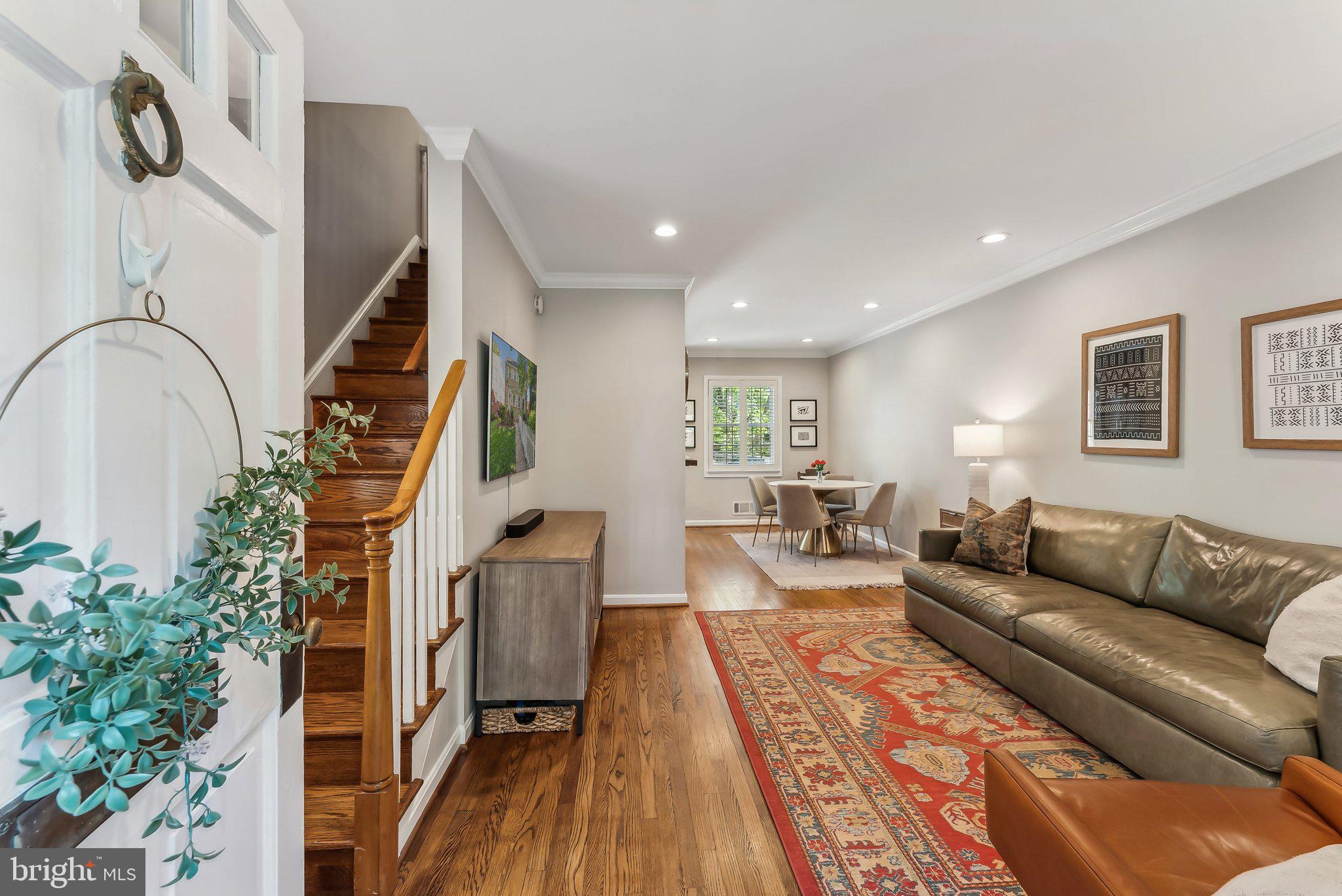 13 E MASON AVENUE