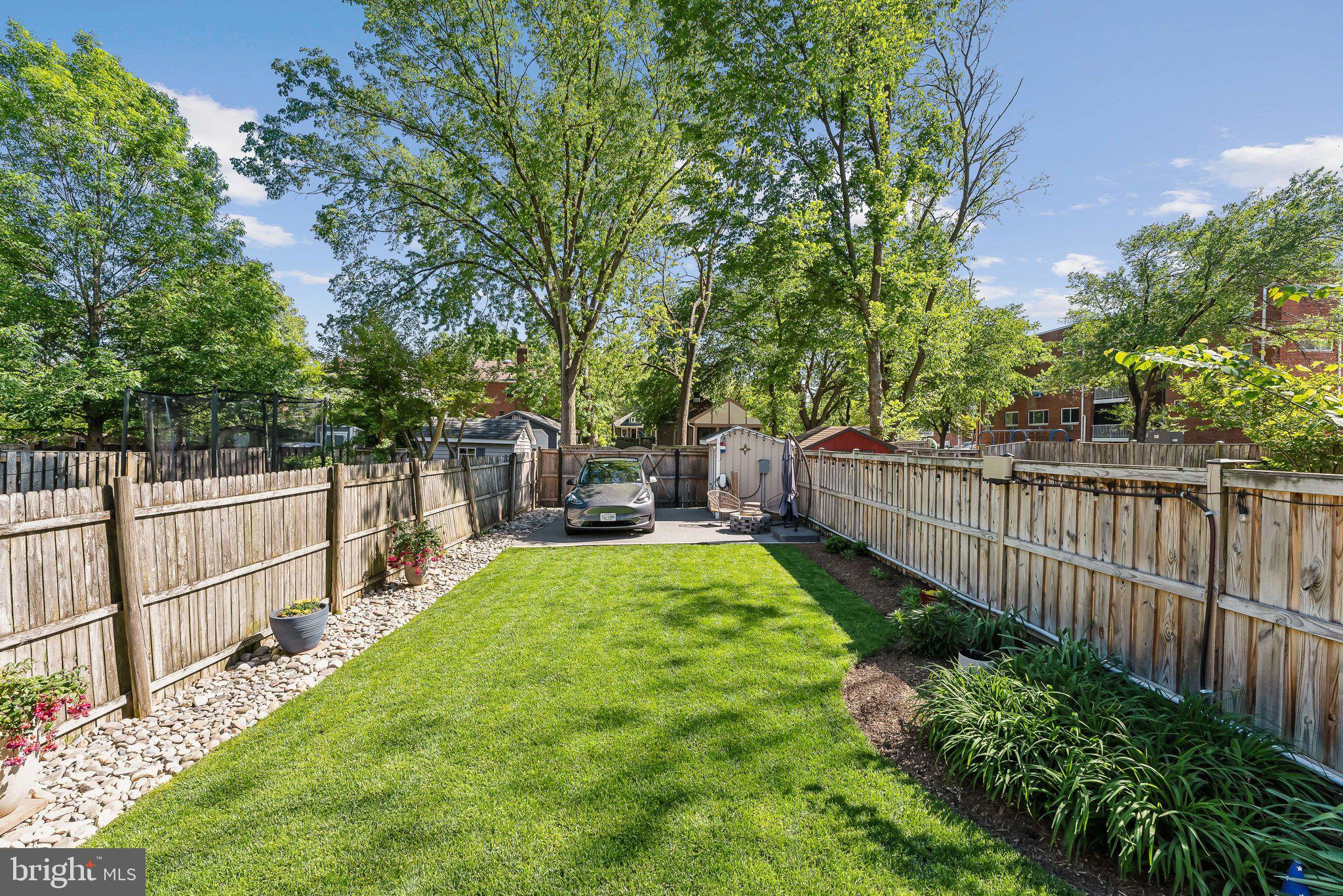 13 E MASON AVENUE