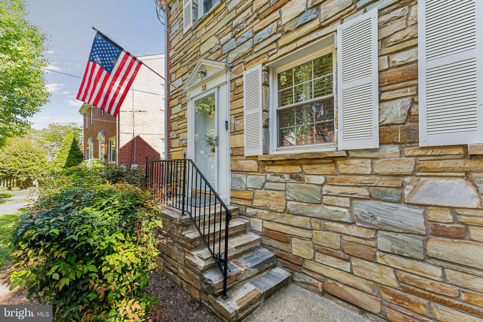 13 E MASON AVENUE