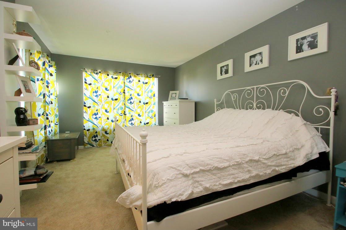 LAKES AT STANSBURY SHORE - Residential Lease