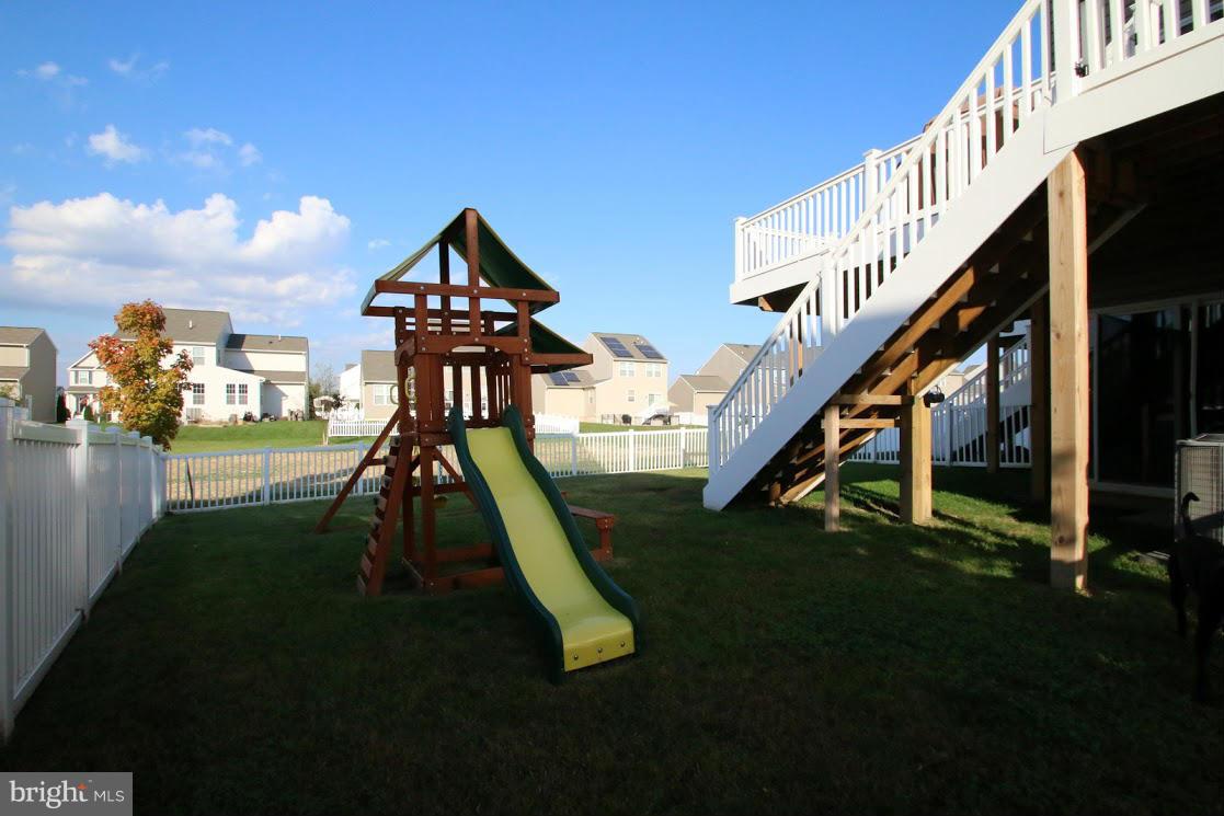 LAKES AT STANSBURY SHORE - Residential Lease