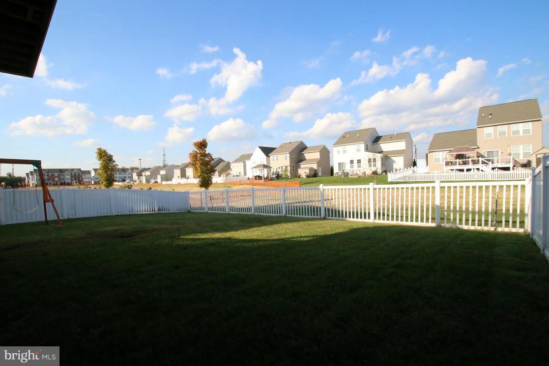 LAKES AT STANSBURY SHORE - Residential Lease