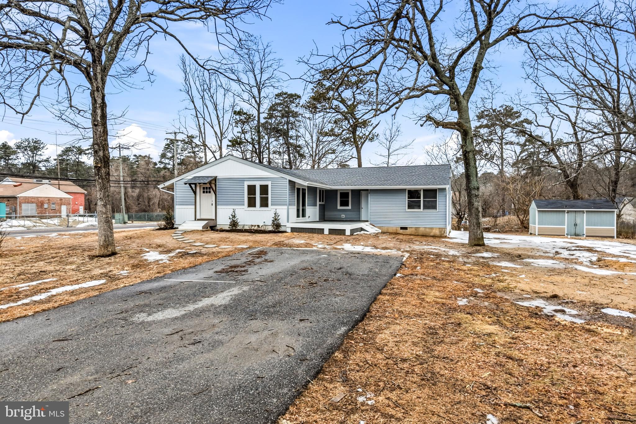 2356 W WEYMOUTH ROAD