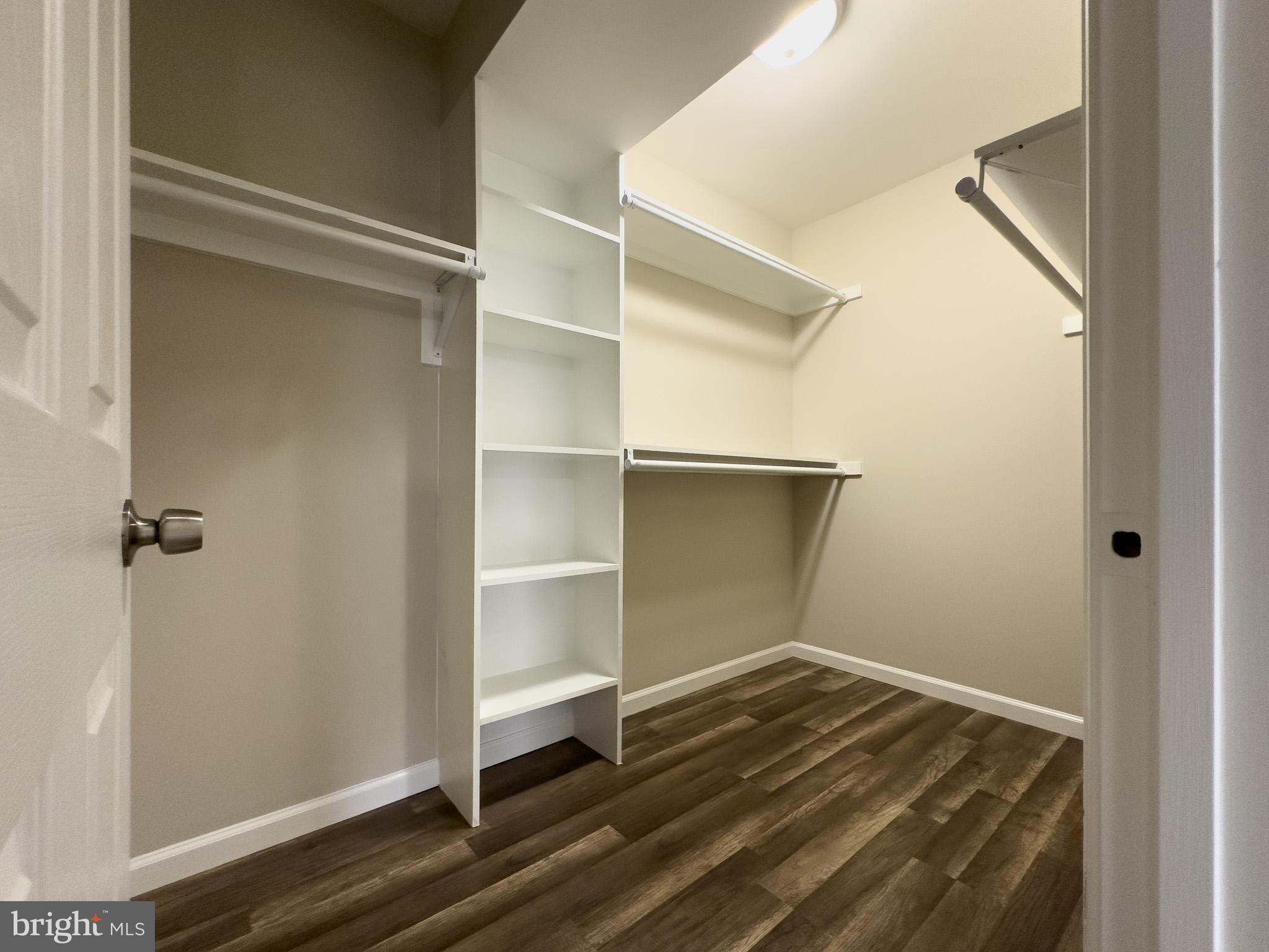 BRENTWOOD - Residential