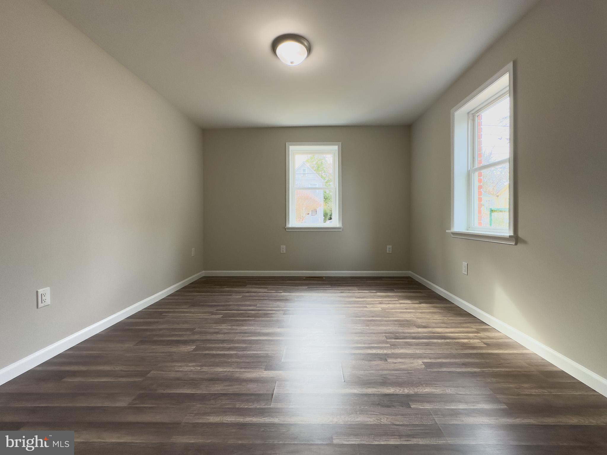 BRENTWOOD - Residential