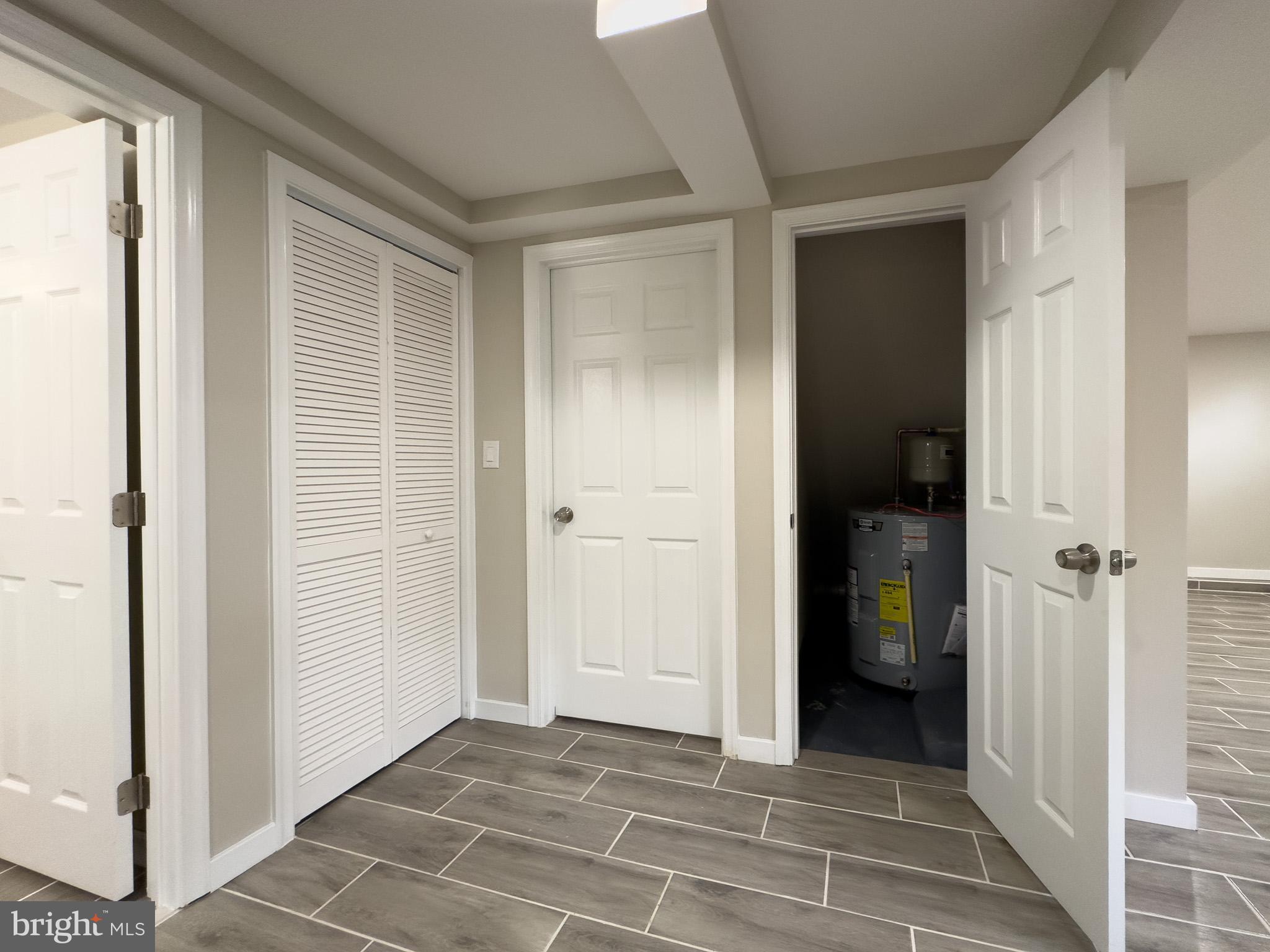 BRENTWOOD - Residential