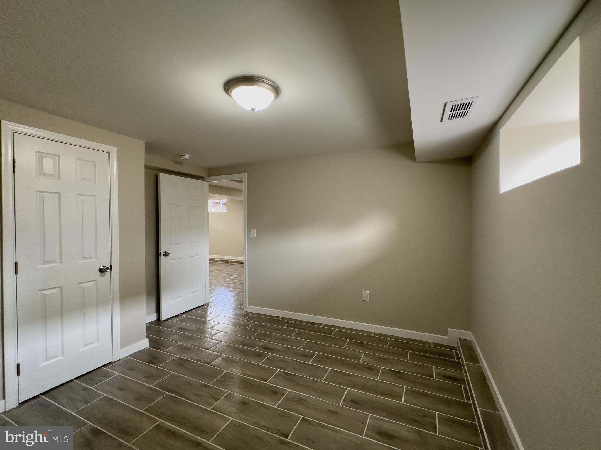 BRENTWOOD - Residential