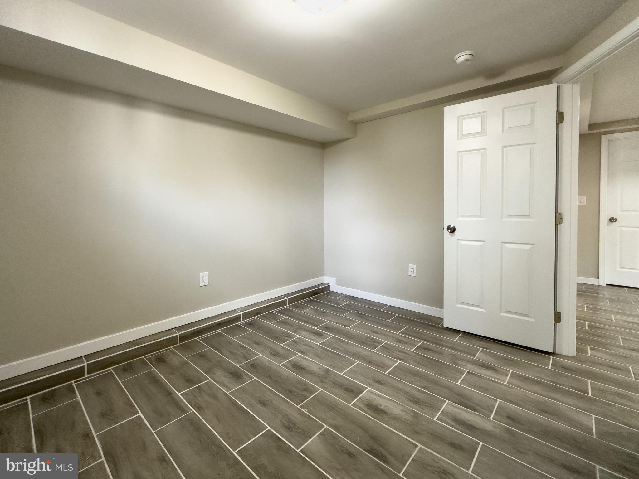 BRENTWOOD - Residential