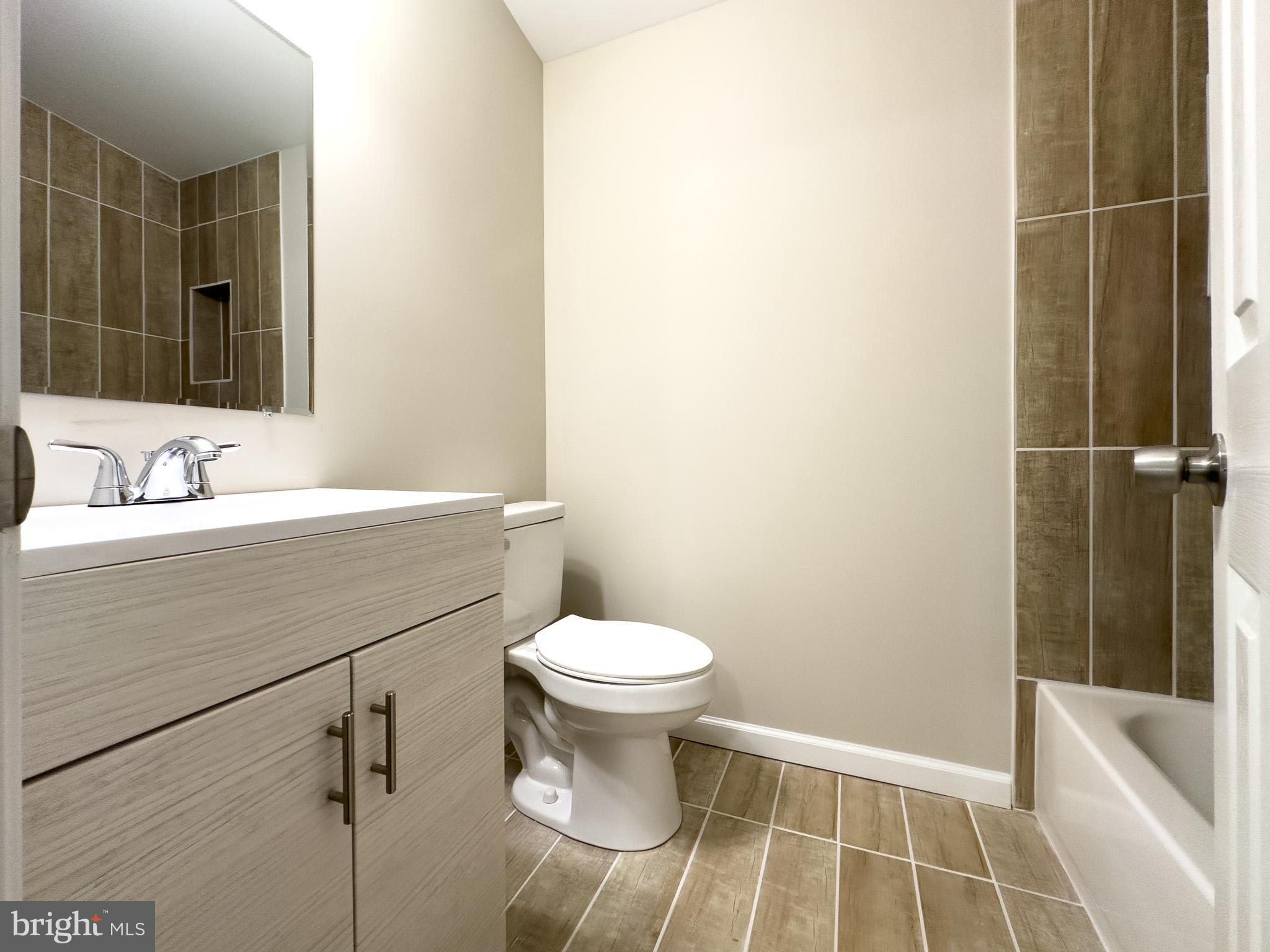 BRENTWOOD - Residential