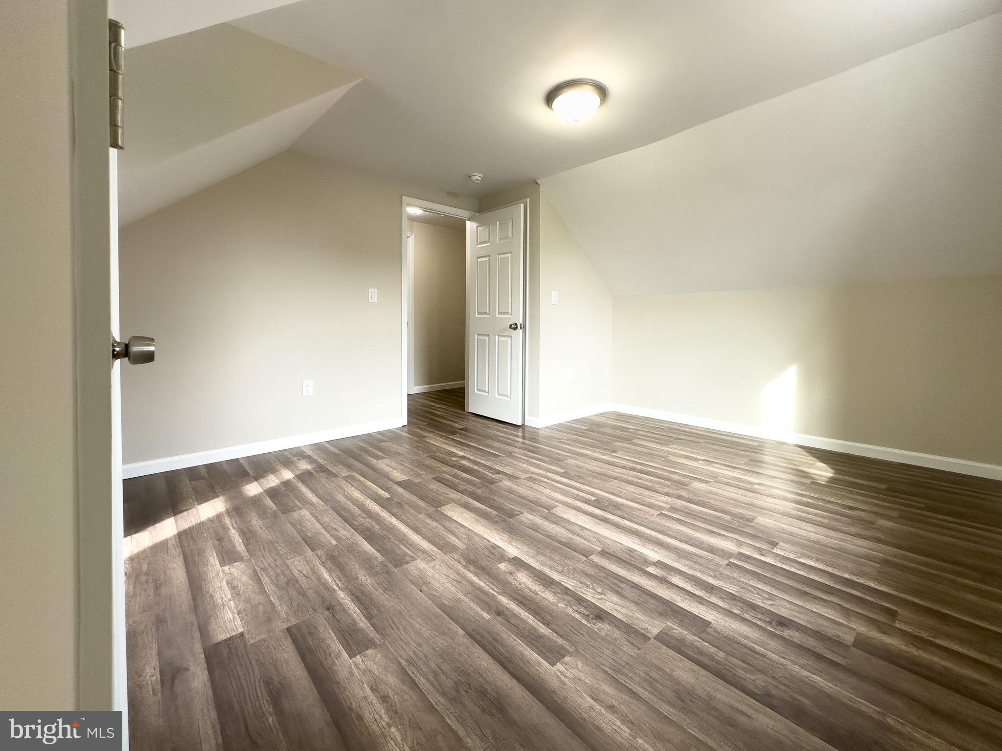 BRENTWOOD - Residential