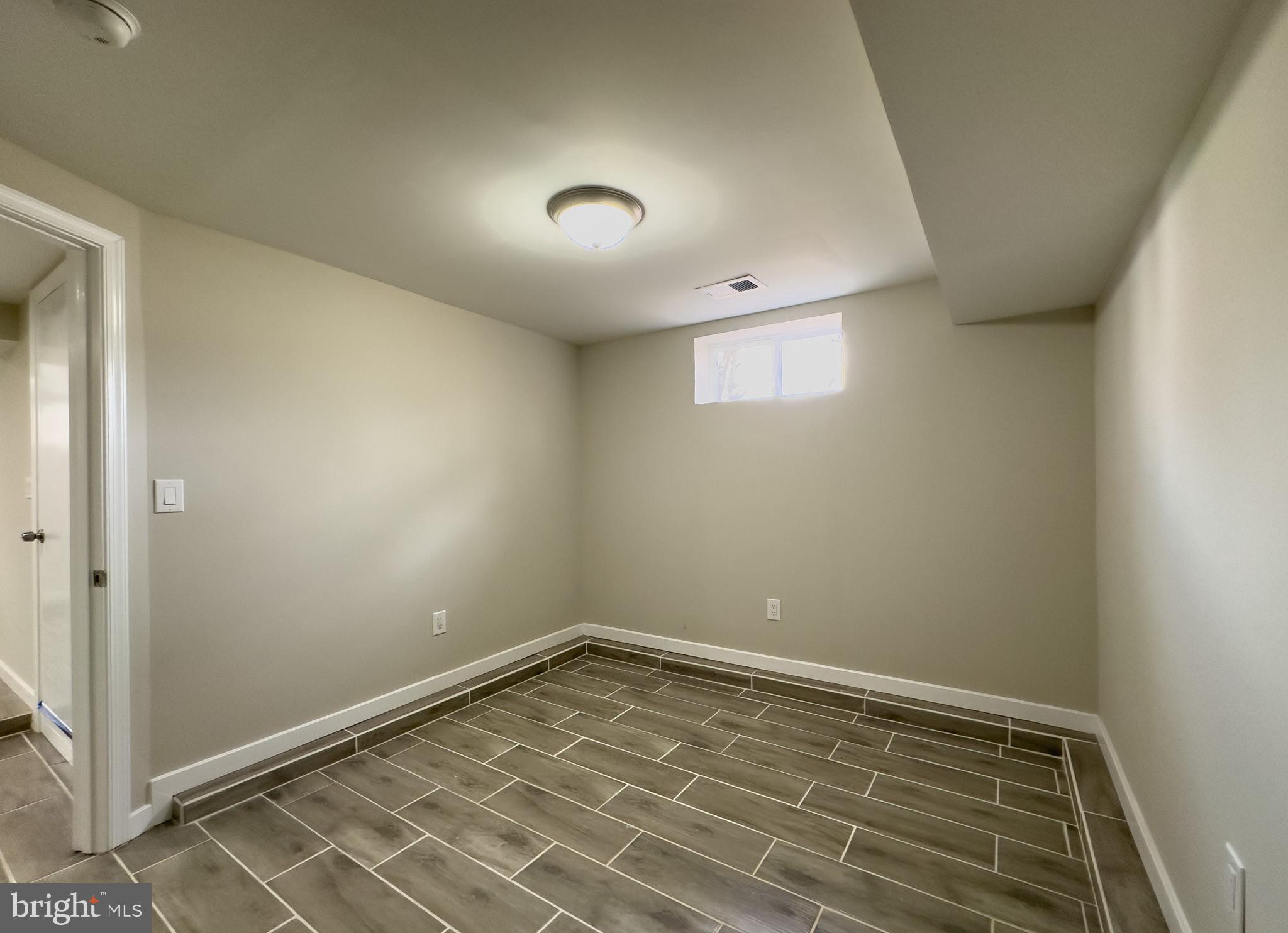 BRENTWOOD - Residential