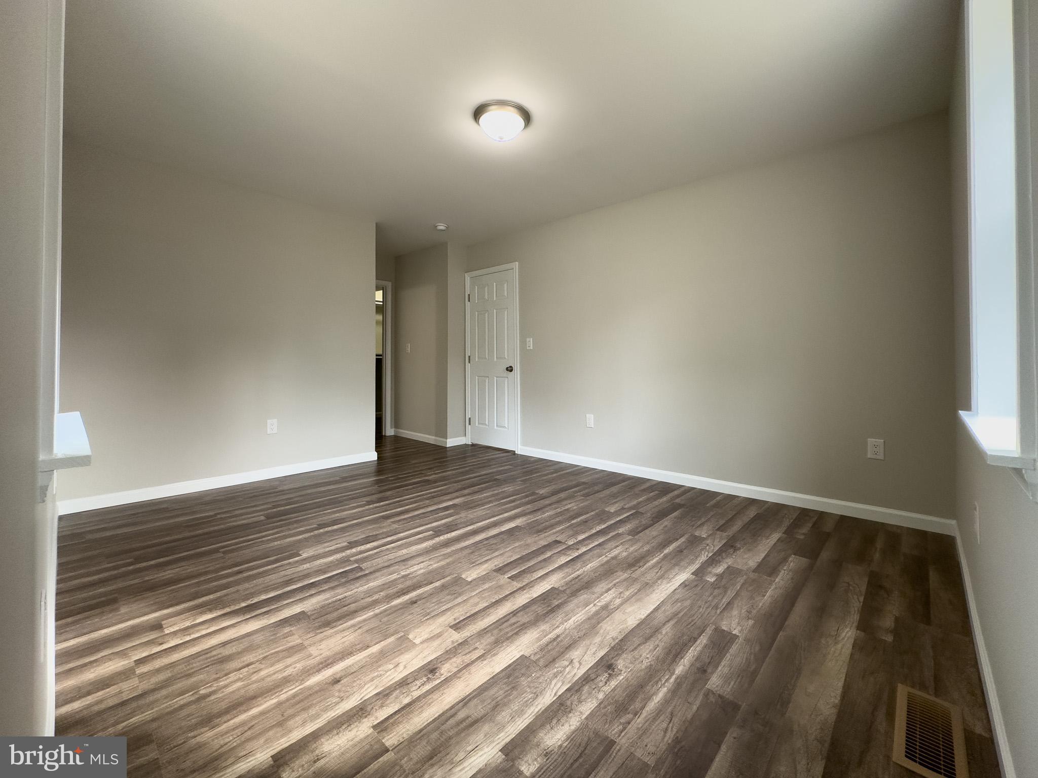 BRENTWOOD - Residential