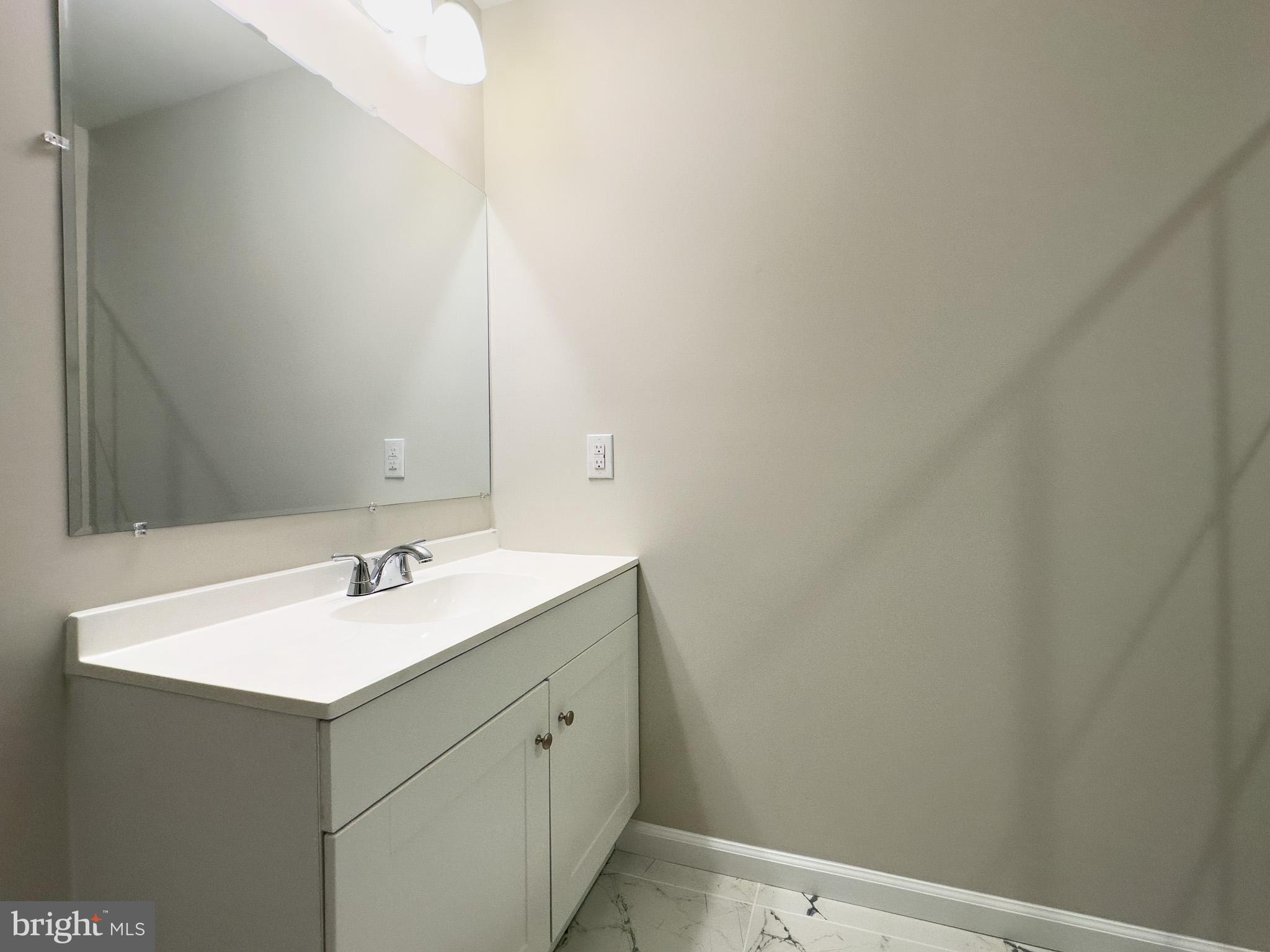 BRENTWOOD - Residential