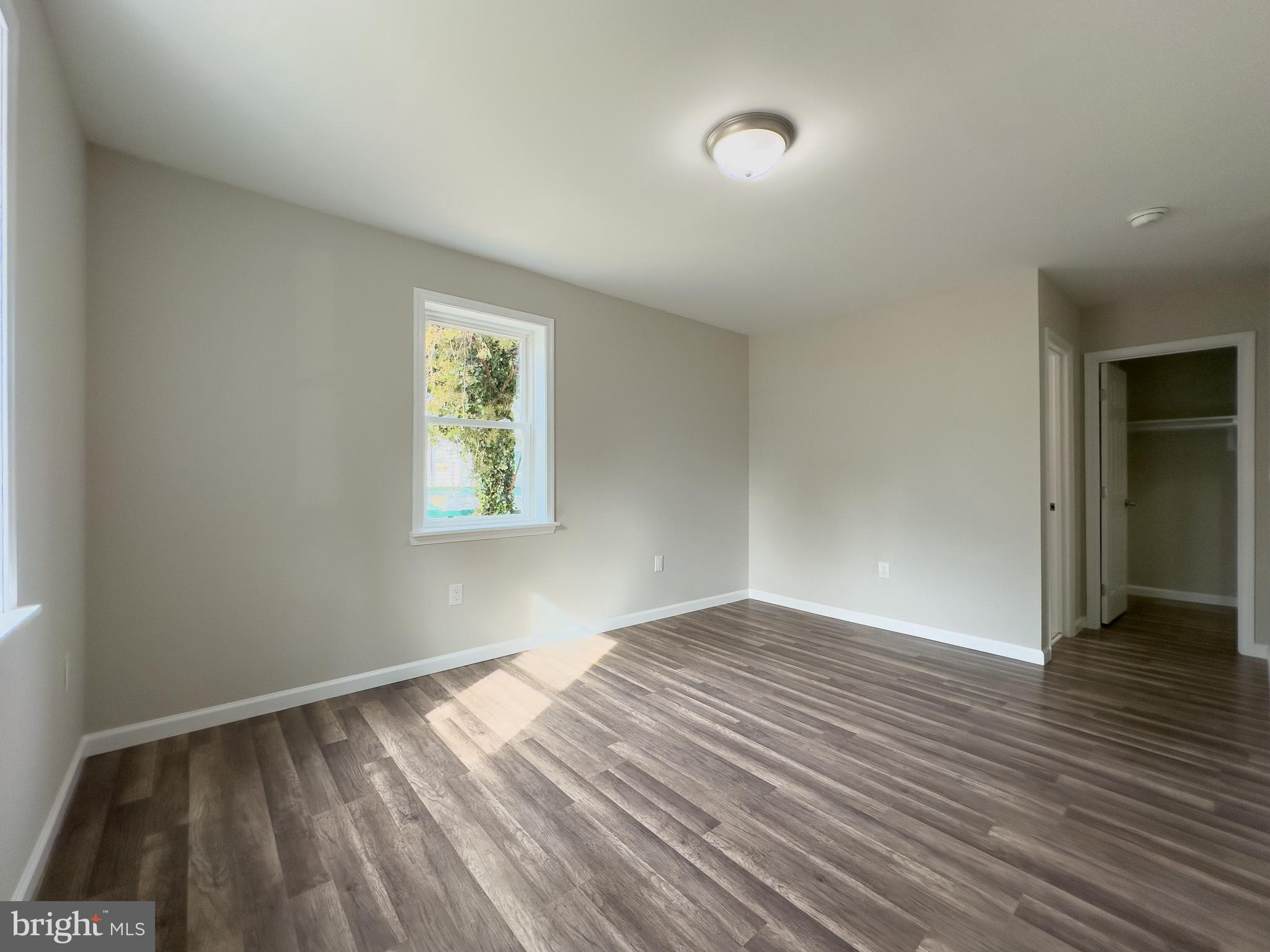 BRENTWOOD - Residential