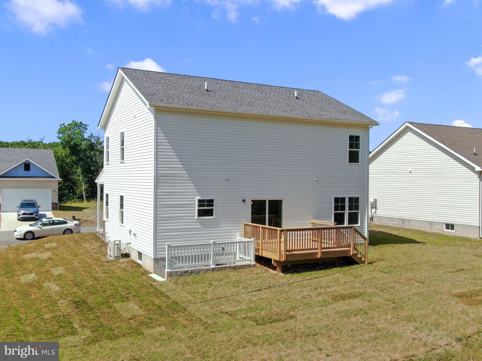 MIDDLE CREEK VISTAS - Residential