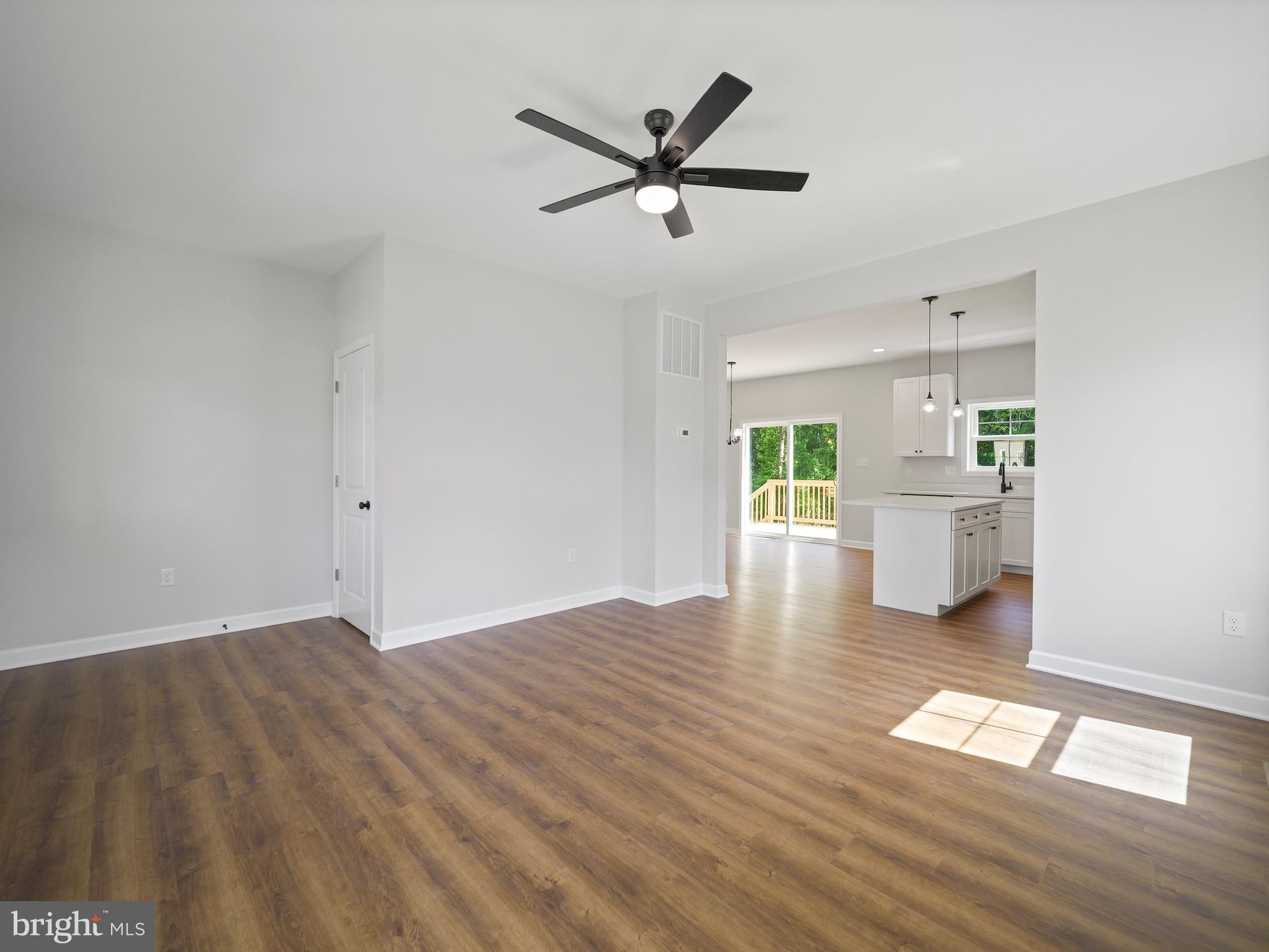 MIDDLE CREEK VISTAS - Residential