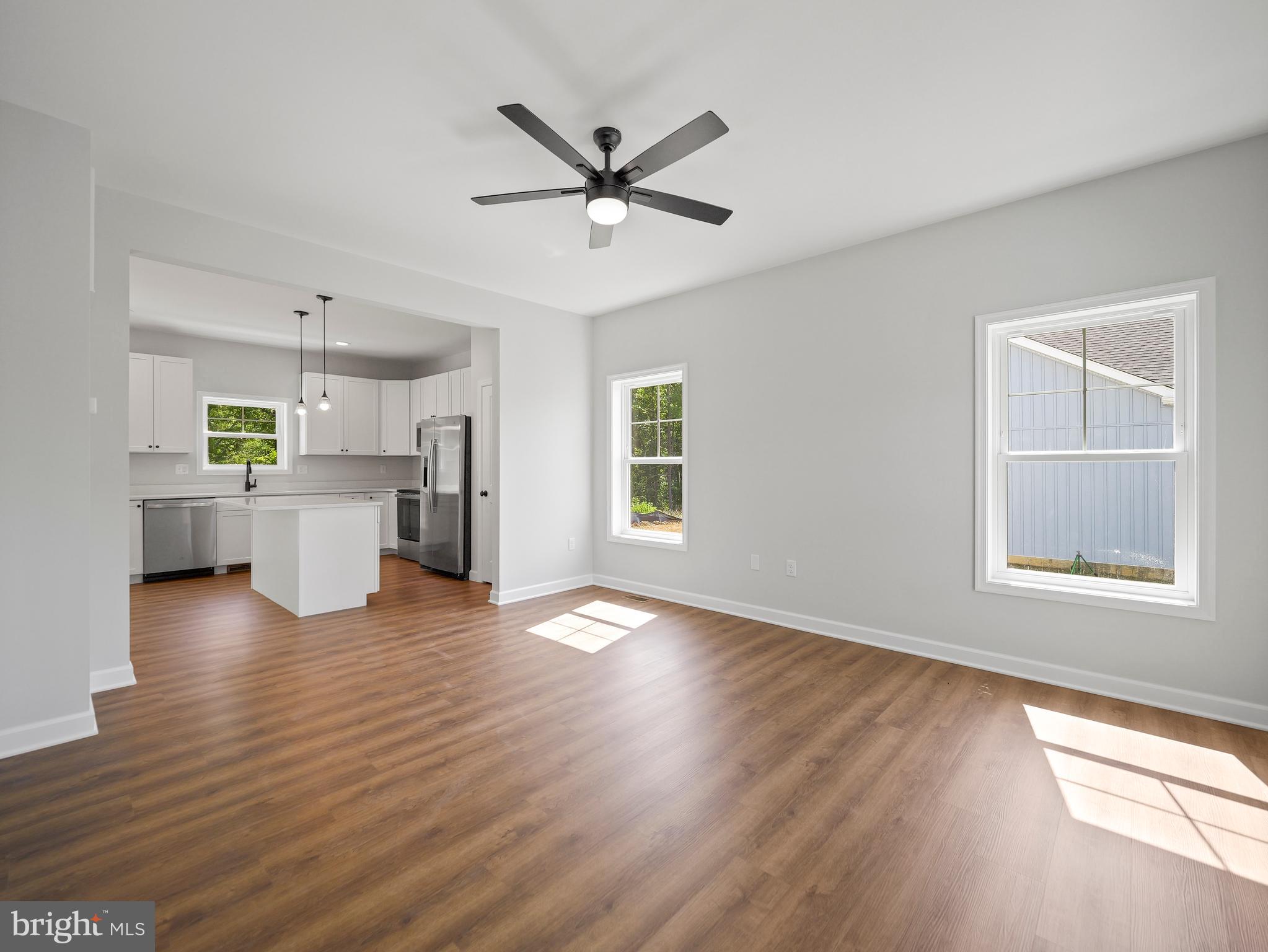 MIDDLE CREEK VISTAS - Residential