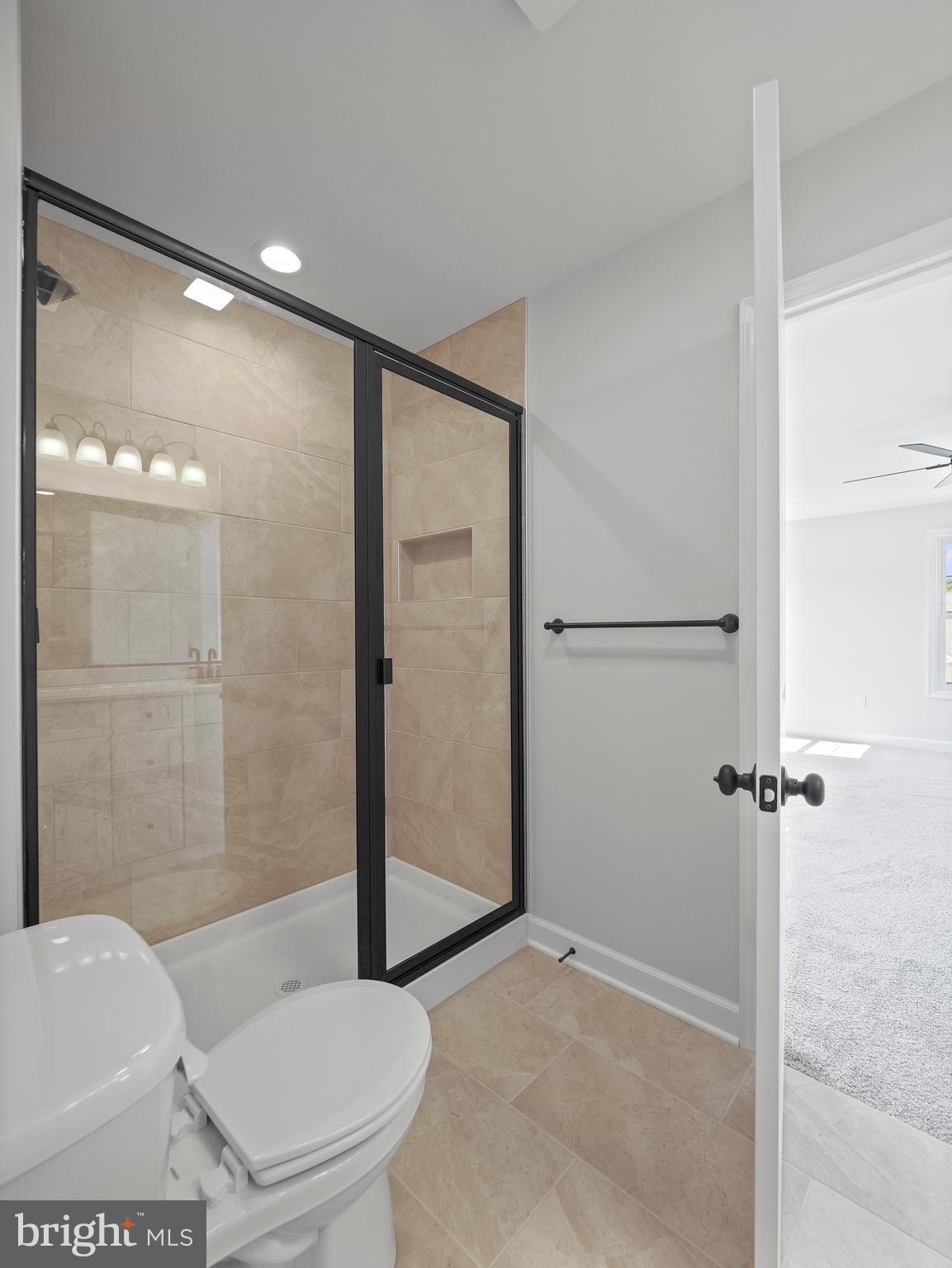 MIDDLE CREEK VISTAS - Residential