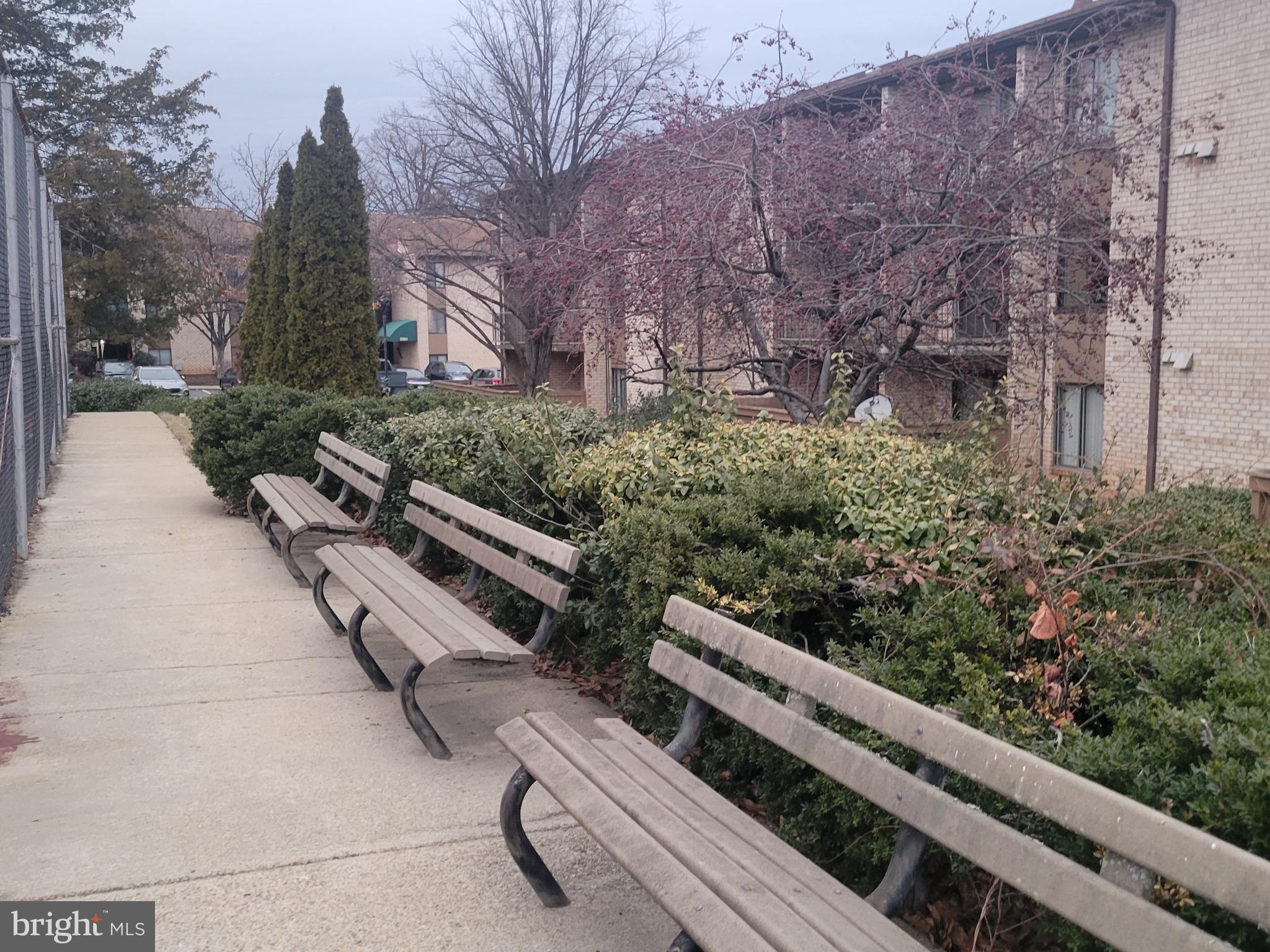 HUNTING RIDGE CONDOMINIUM - Residential Lease