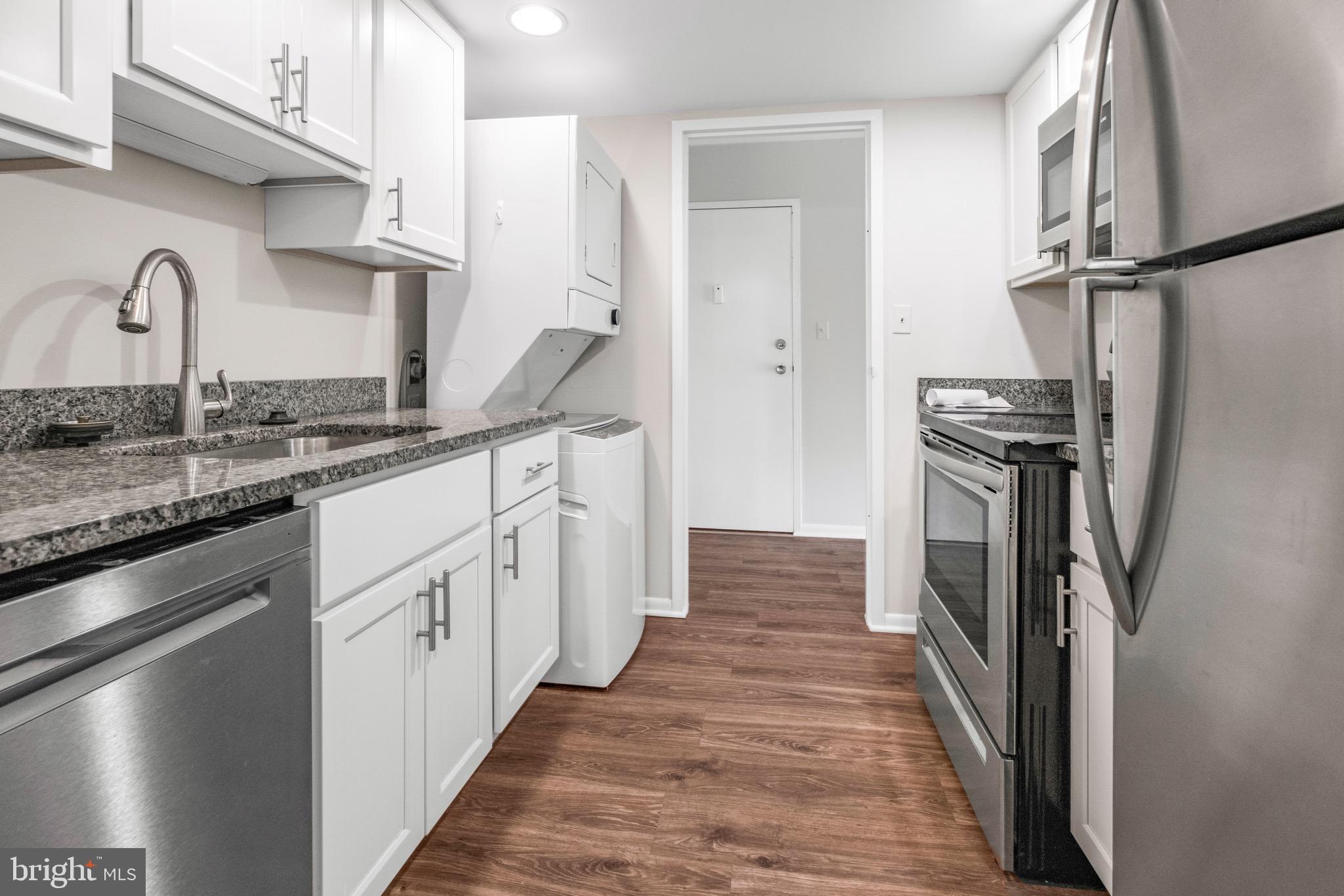 HUNTING RIDGE CONDOMINIUM - Residential Lease