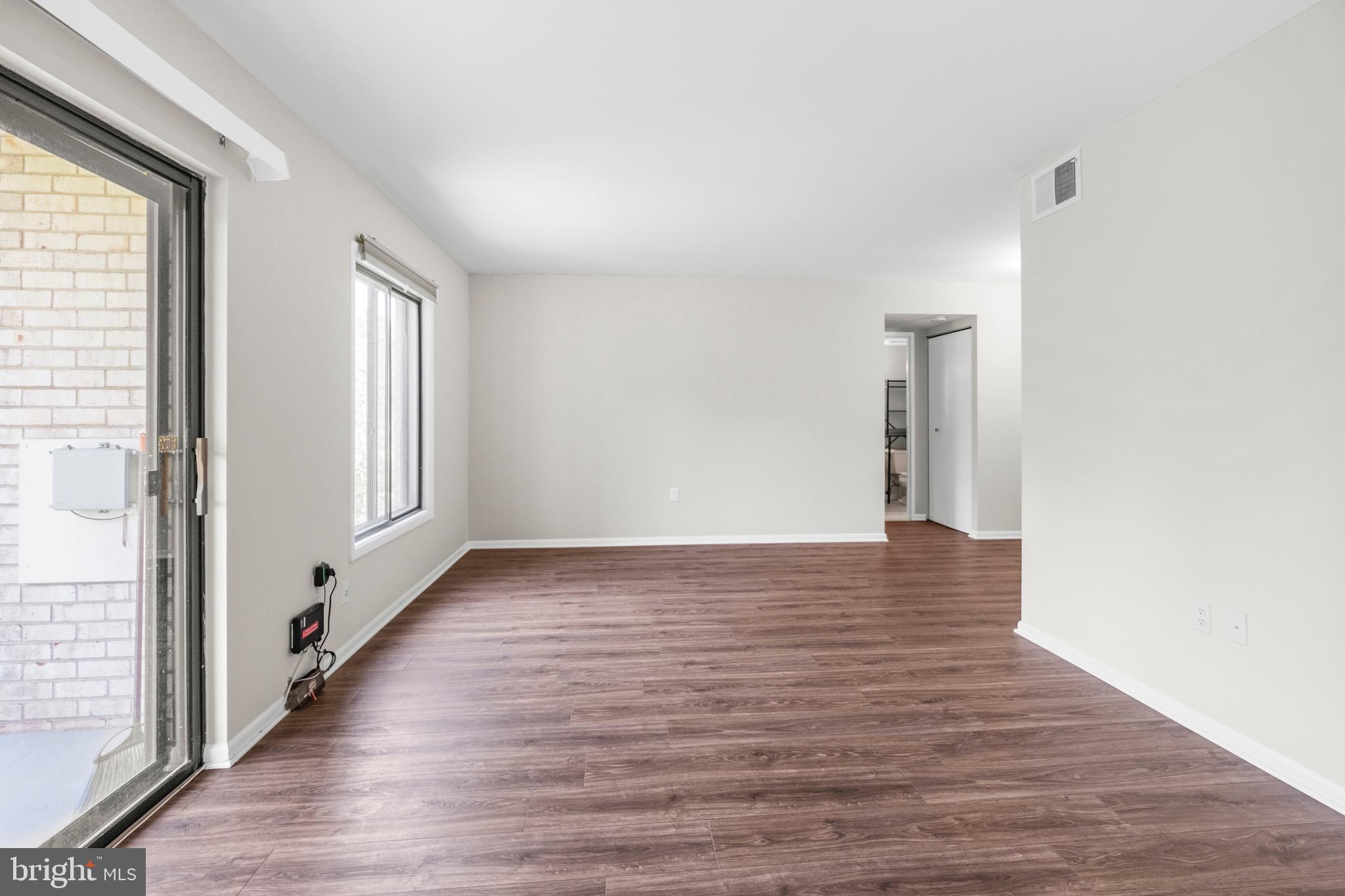 HUNTING RIDGE CONDOMINIUM - Residential Lease