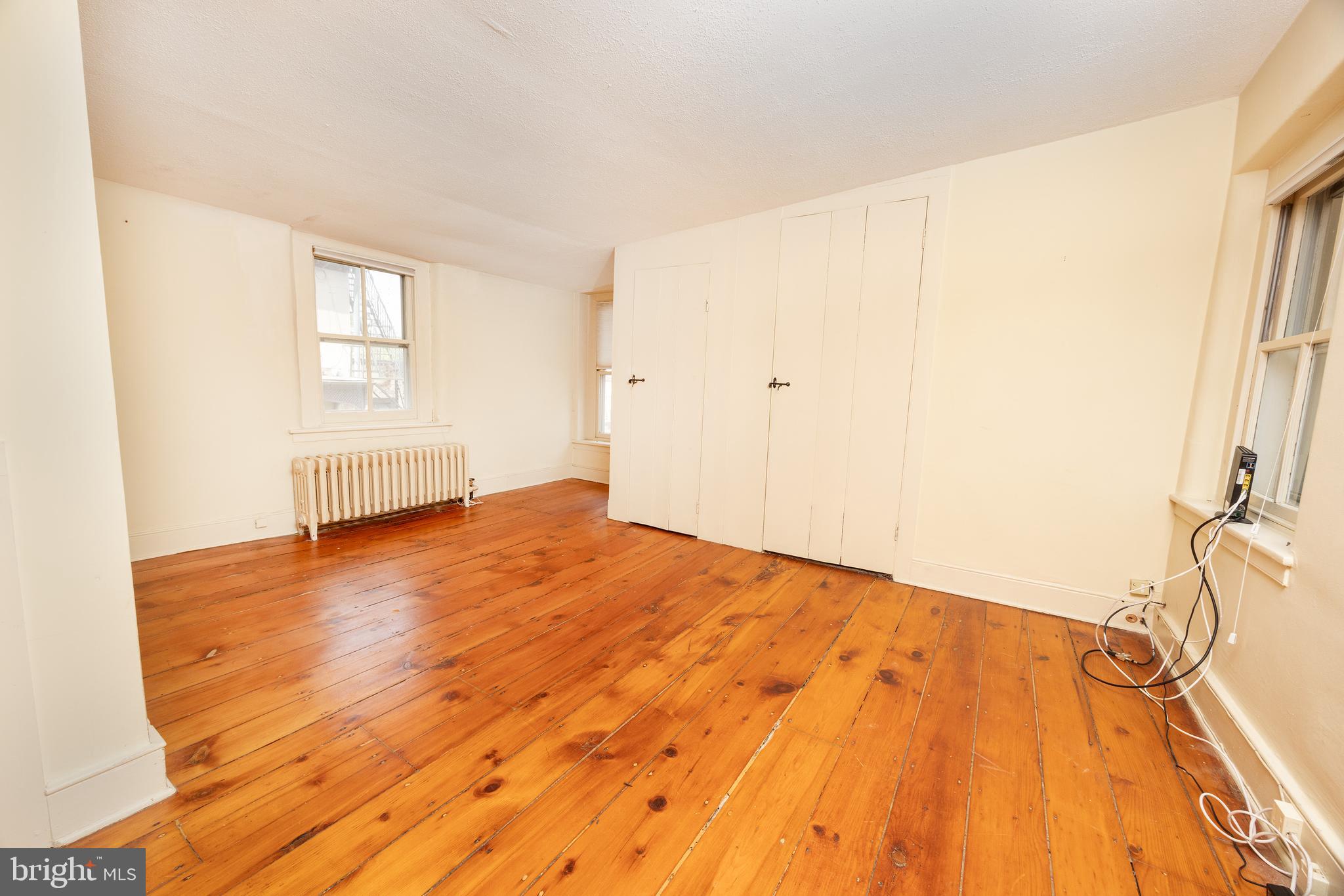 DOYLESTOWN BORO - Commercial Sale