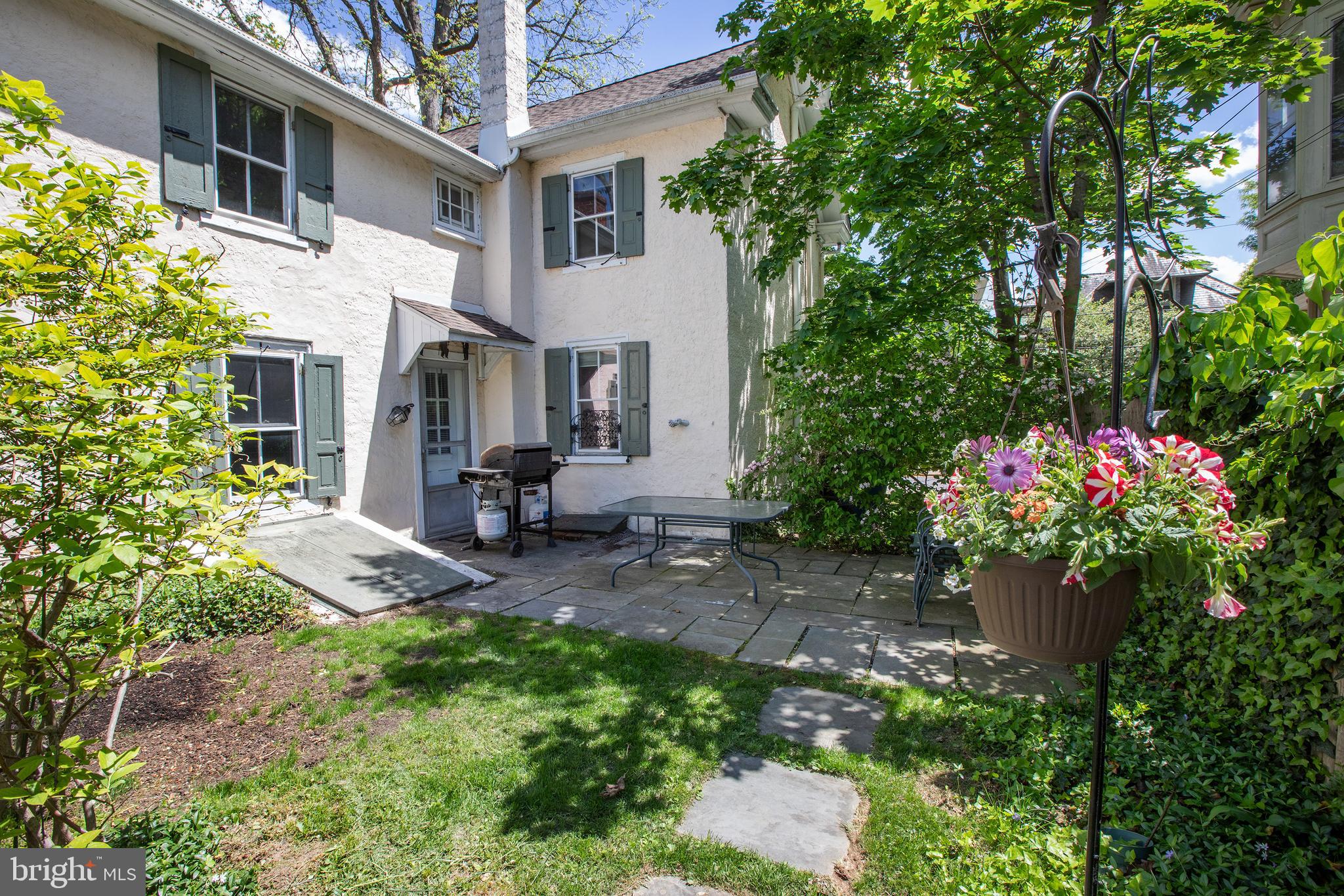 DOYLESTOWN BORO - Commercial Sale