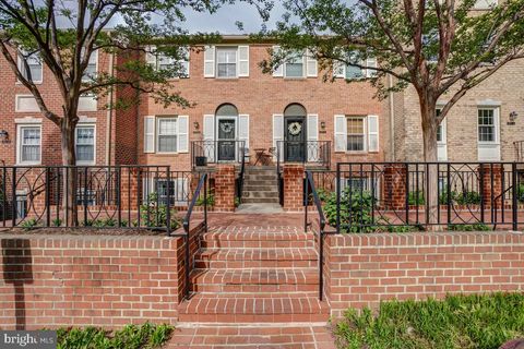 3275 SUTTON PLACE NW C WASHINGTON DC 20016