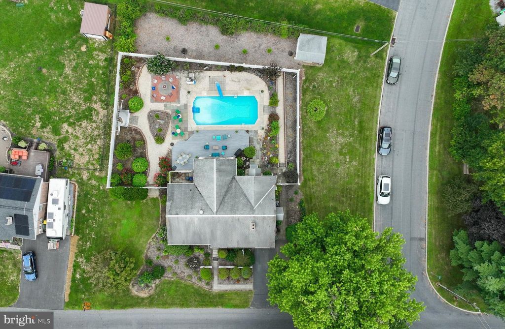 Photo of 24 Pfautz Avenue, LITITZ, PA 17543 (MLS # PALA2075442)