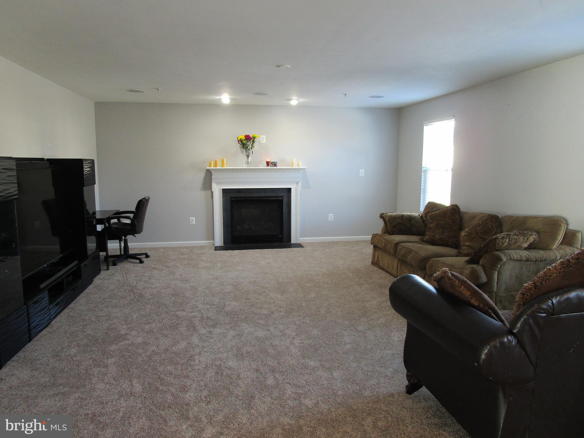 AUTUMN HILLS - Residential Lease