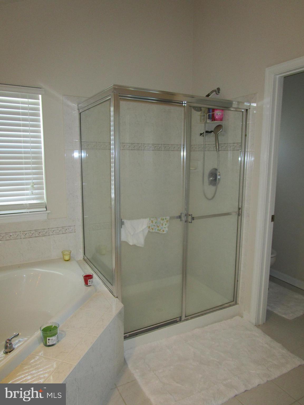 AUTUMN HILLS - Residential Lease