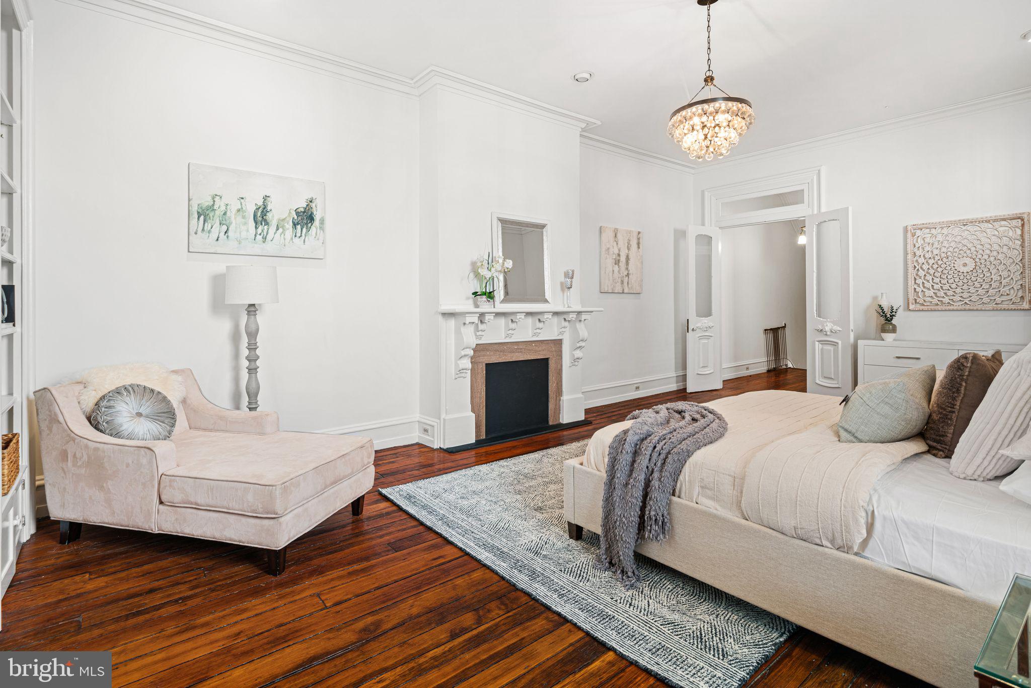 FAIRMOUNT - Residential