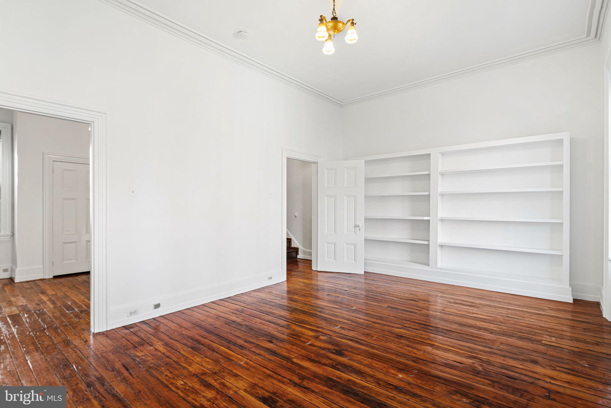 FAIRMOUNT - Residential