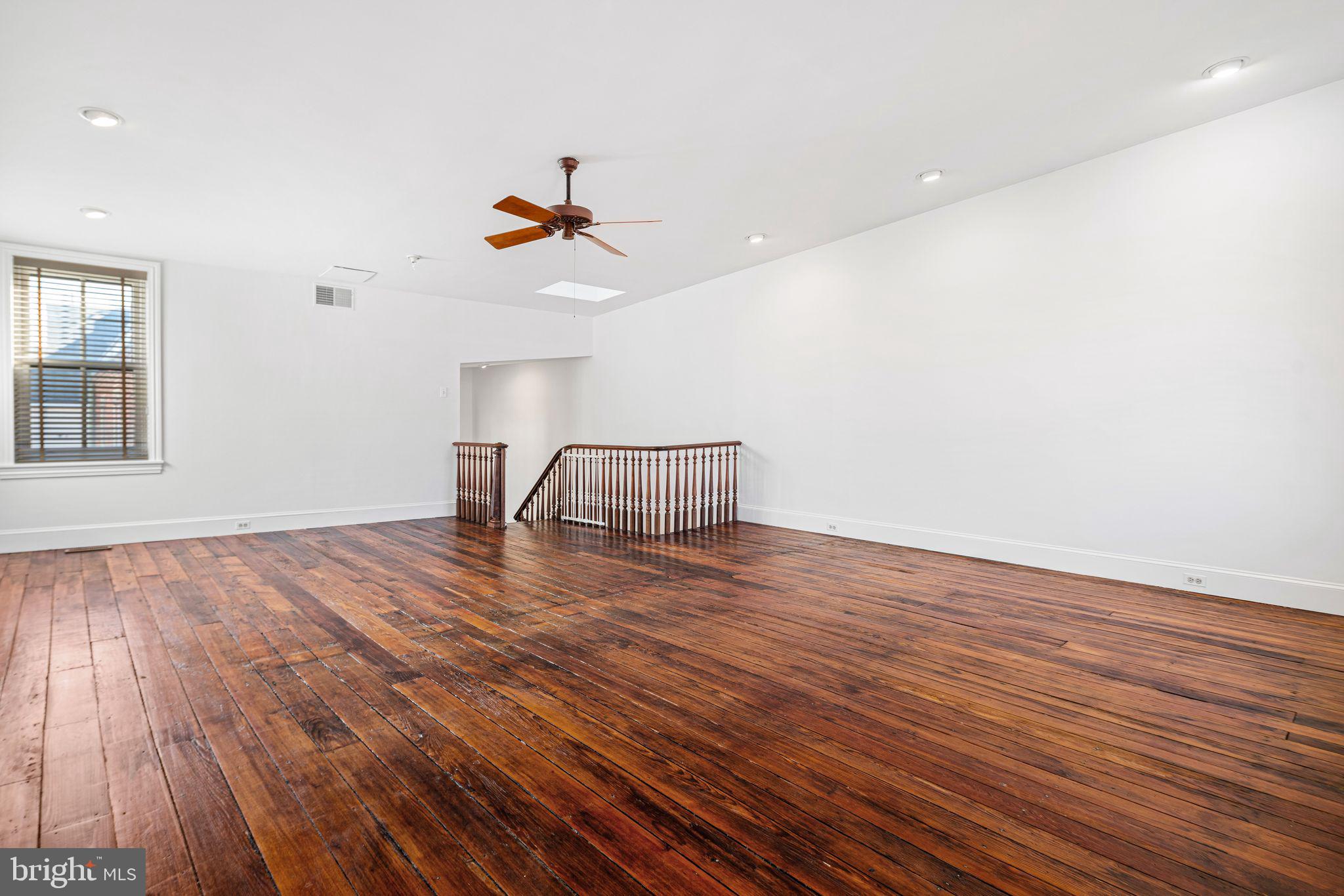 FAIRMOUNT - Residential