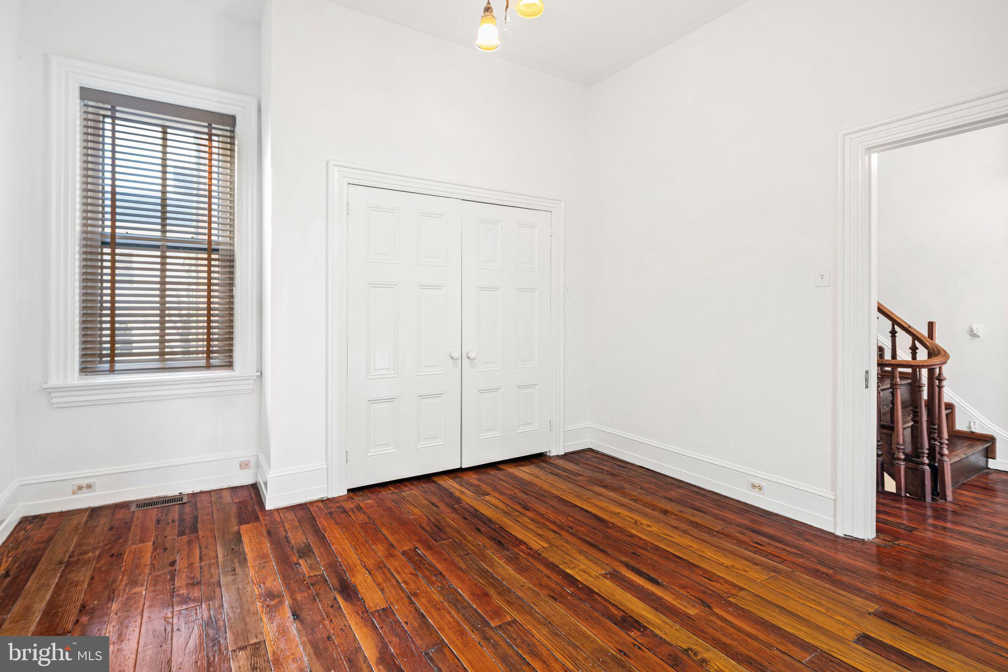 FAIRMOUNT - Residential