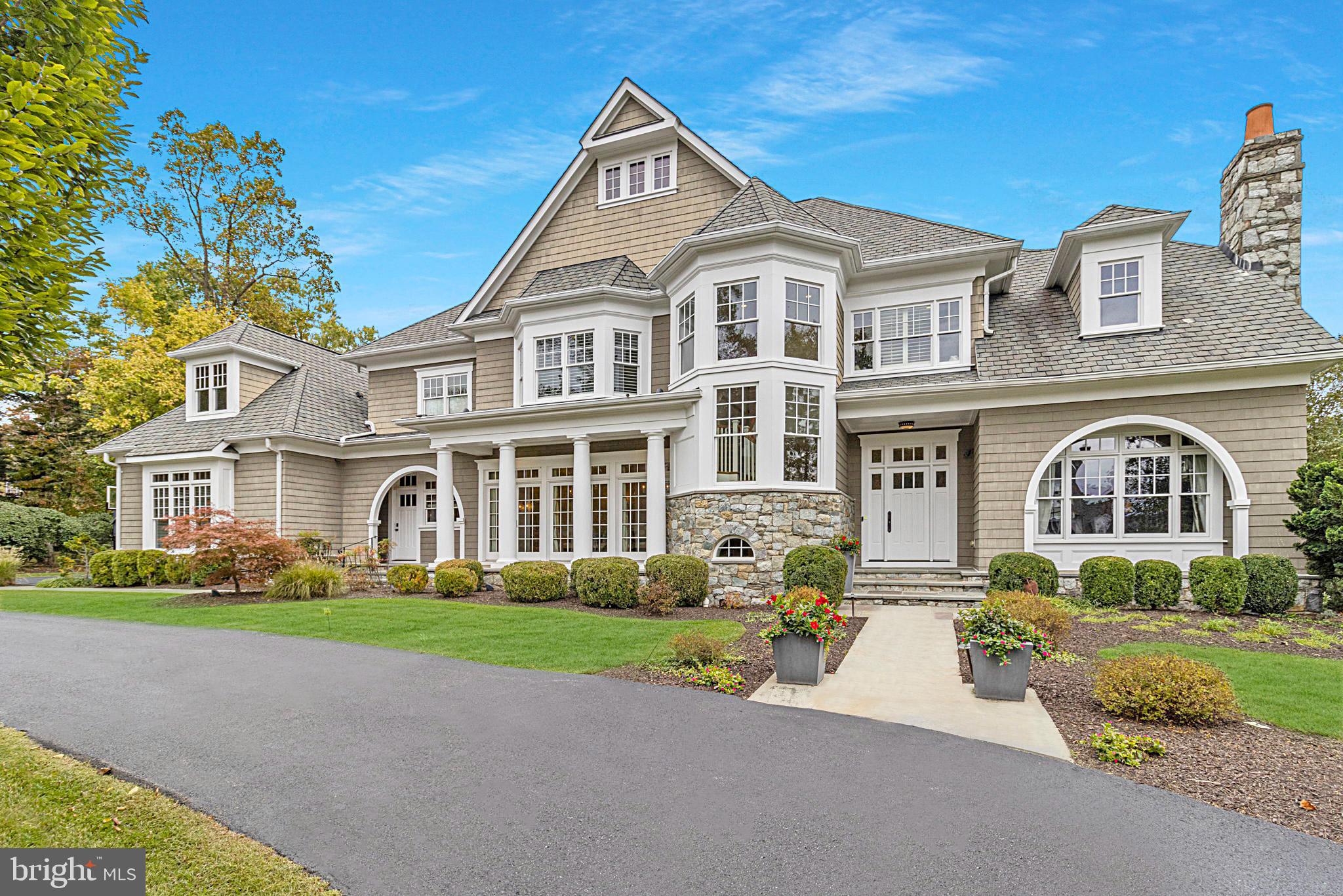 POTOMAC VILLAGE - Residential