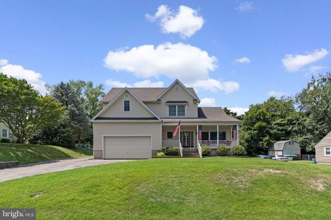 Homes For Sale - 308 Clifton Avenue<br/> ARNOLD, MD 21012