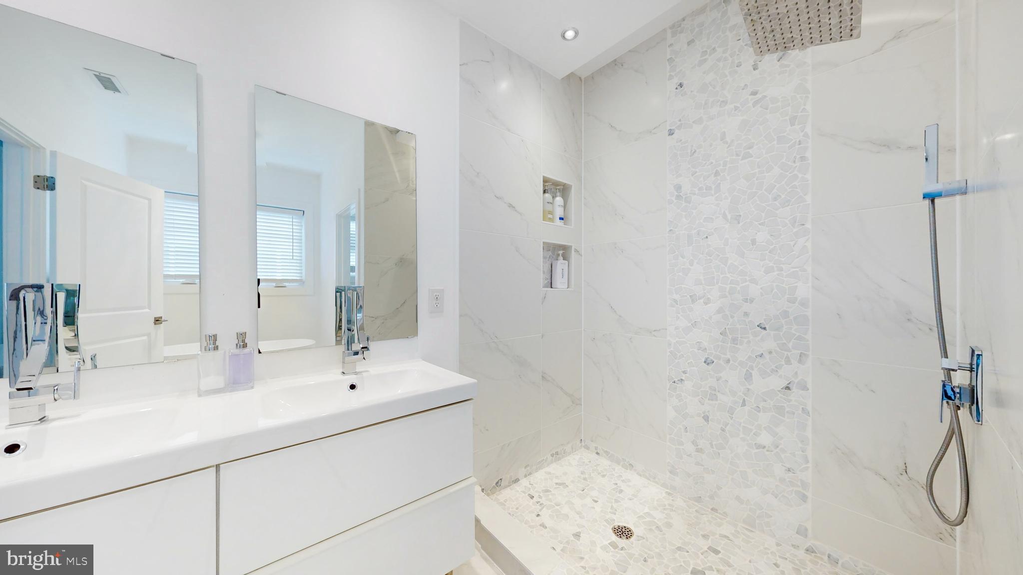 WATERFORD AT GARNET - Residential