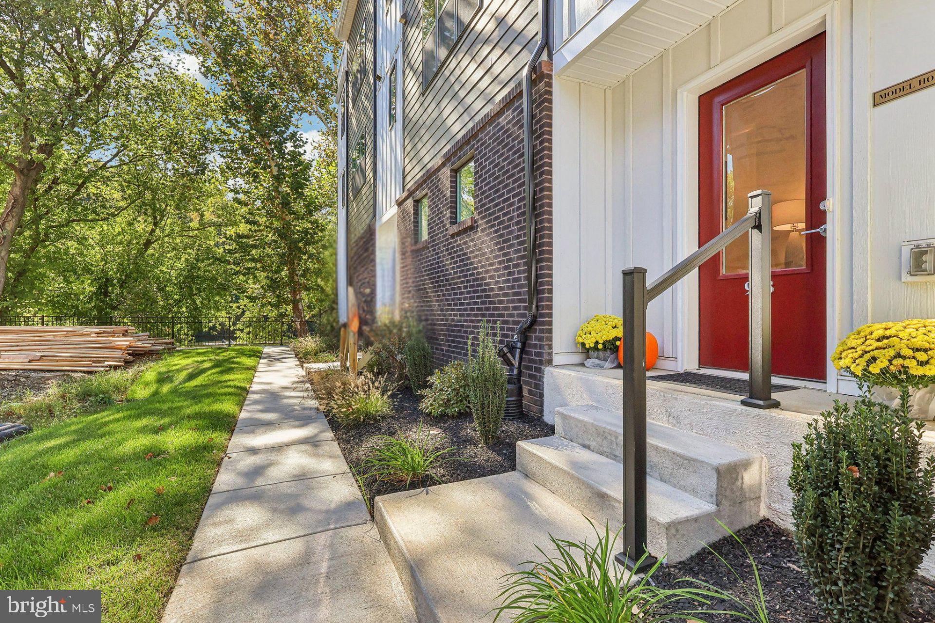 RIVER PLACE - Residential