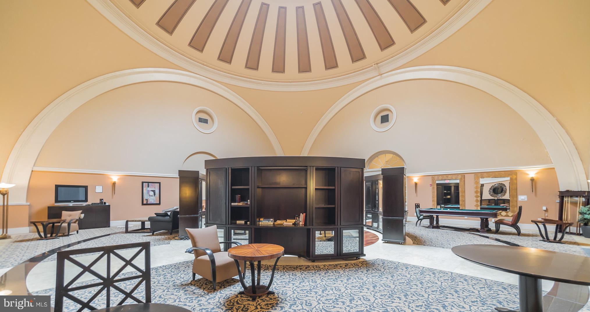 NAVAL SQUARE - Residential Lease