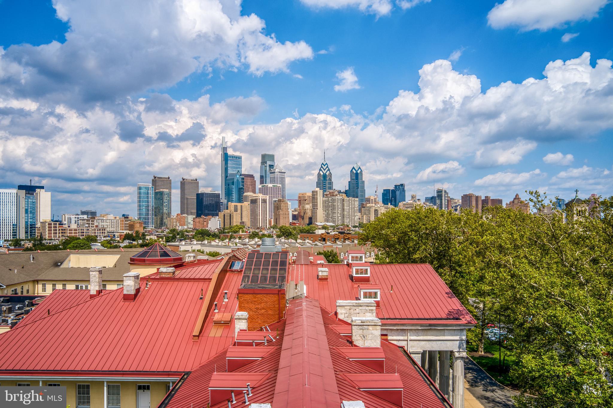 NAVAL SQUARE - Residential Lease