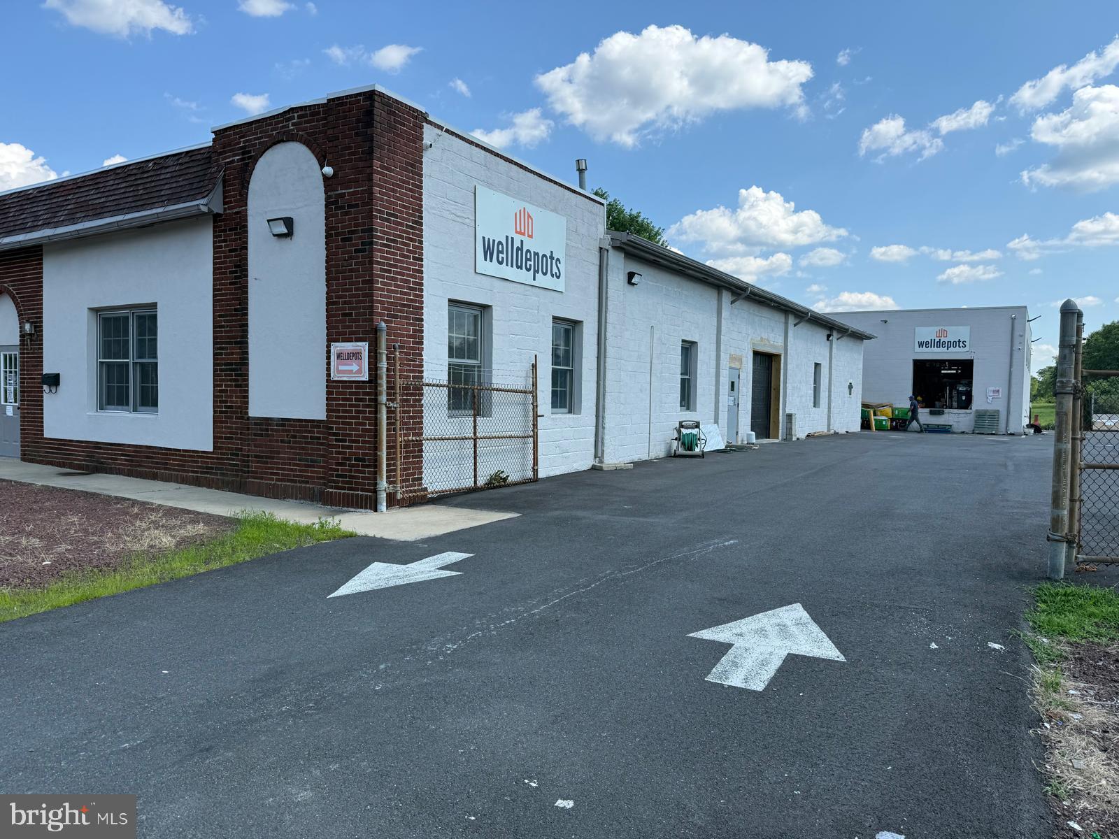 528 NICHOLSON ROAD