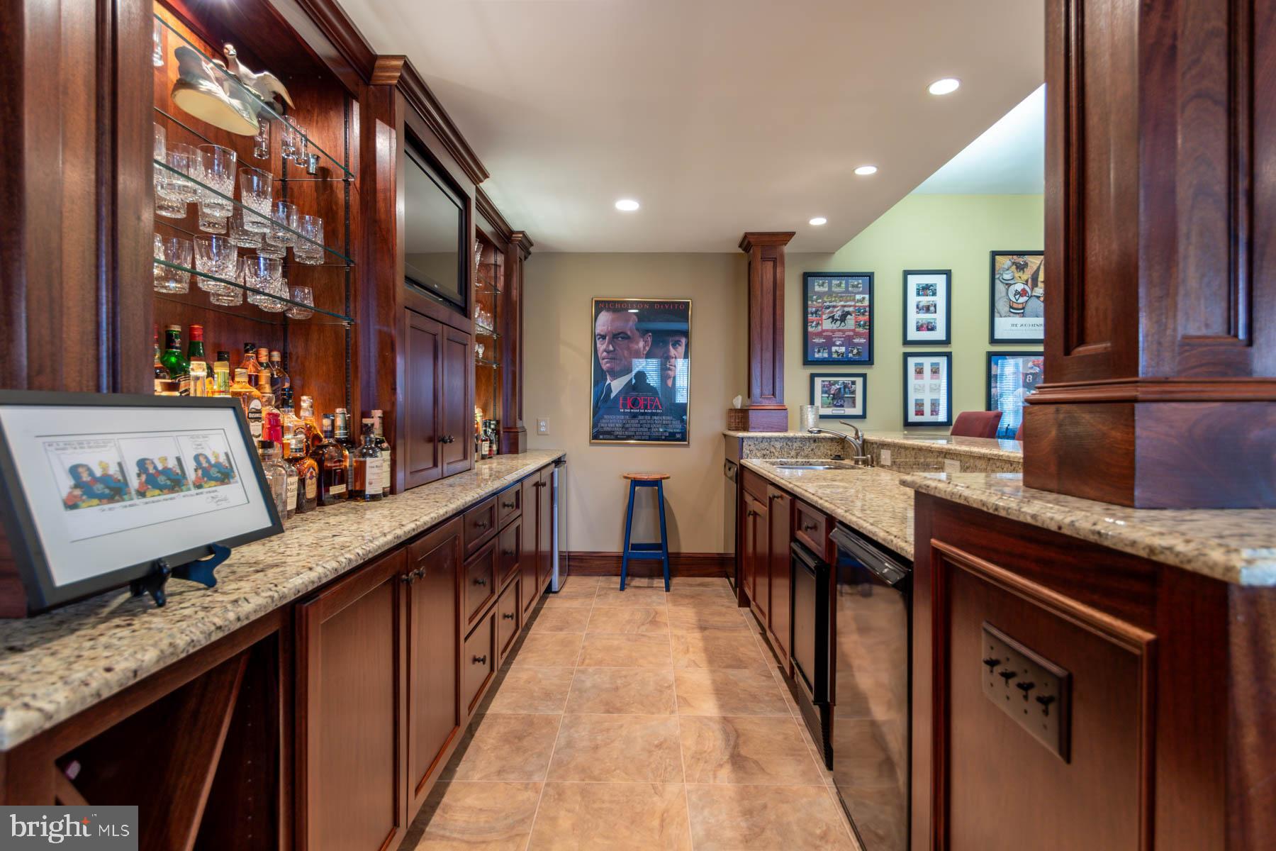 KINGS CLOISTER - Residential