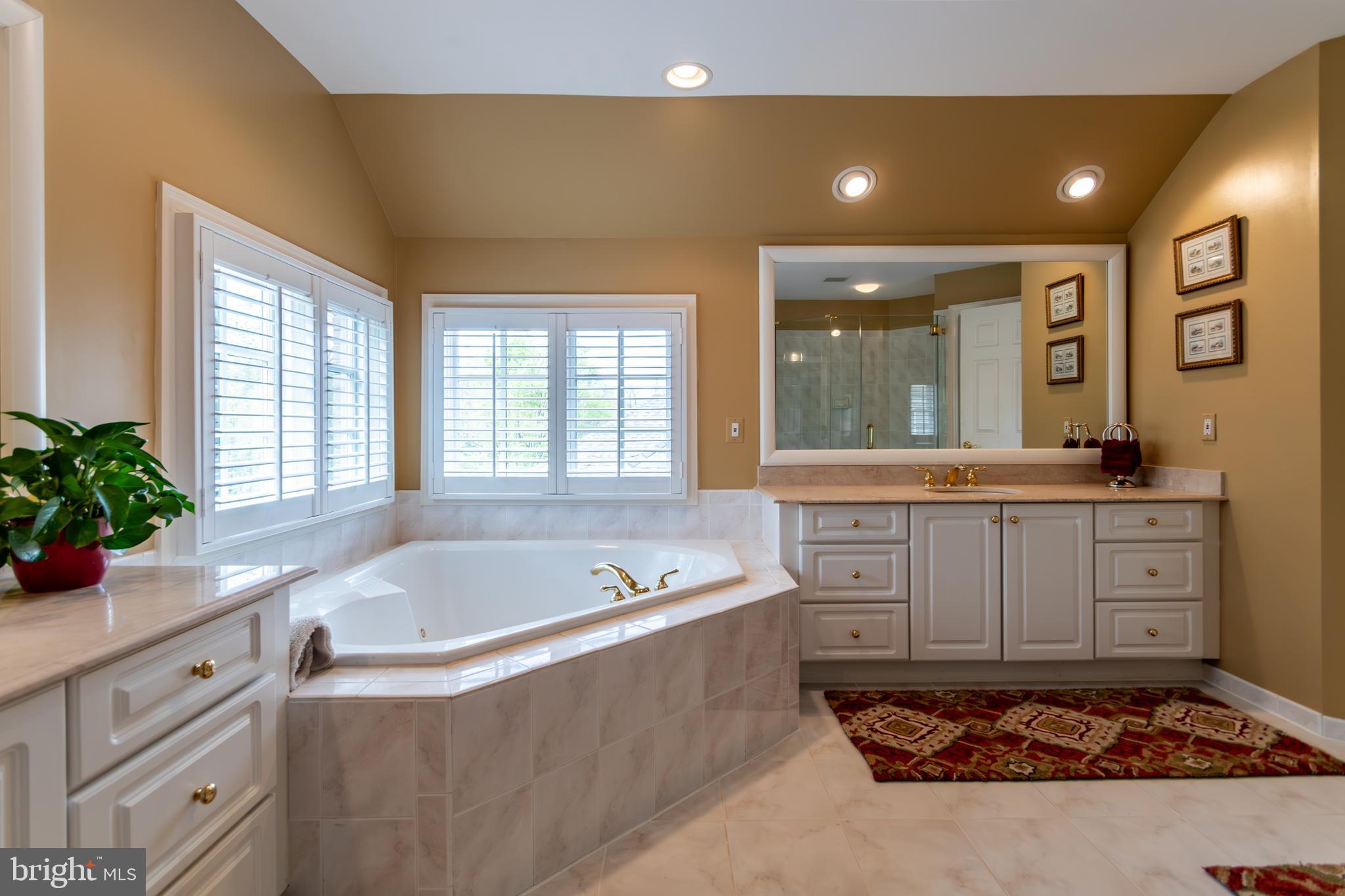 KINGS CLOISTER - Residential