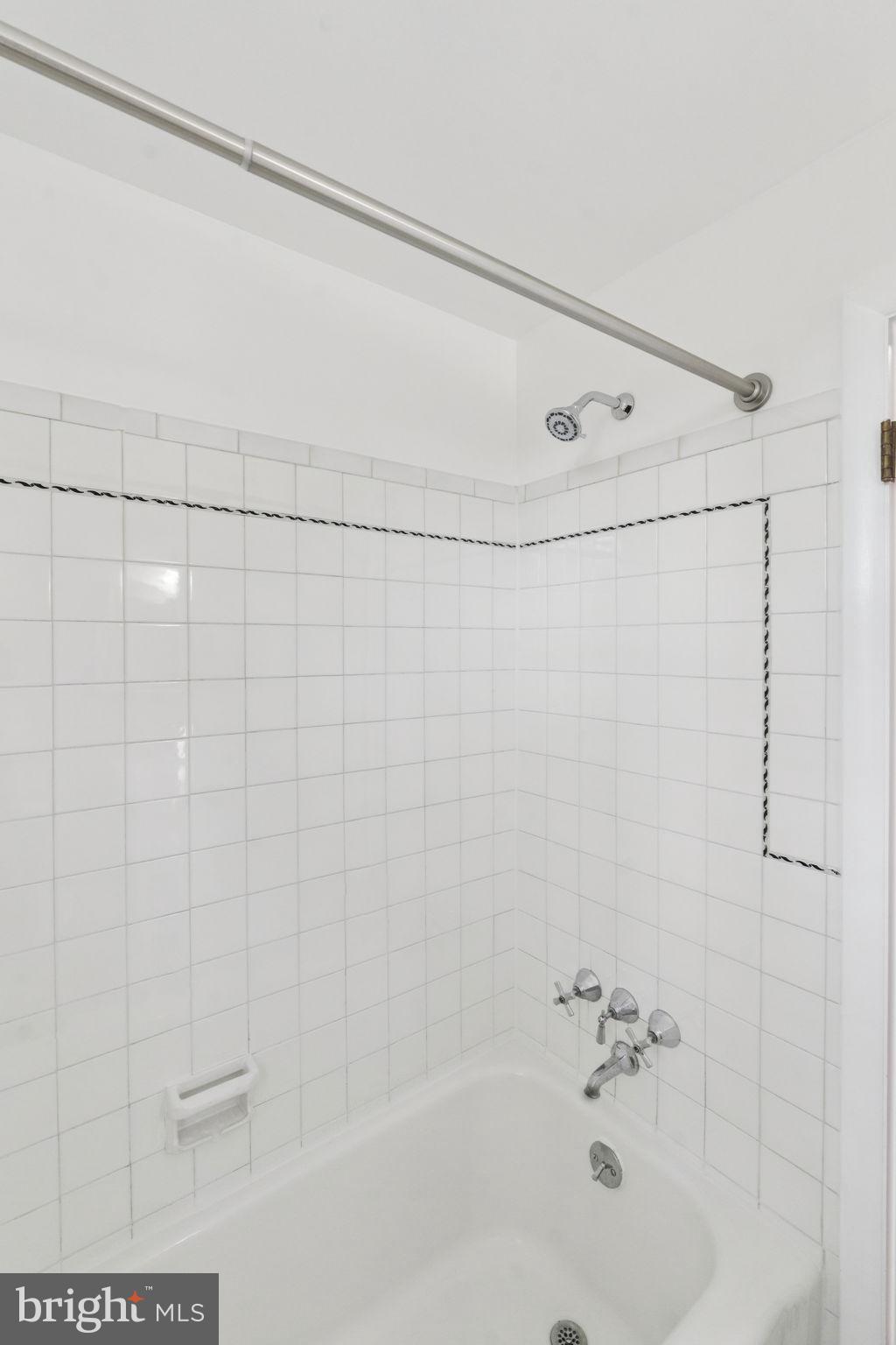 WYNNEWOOD - Residential Lease