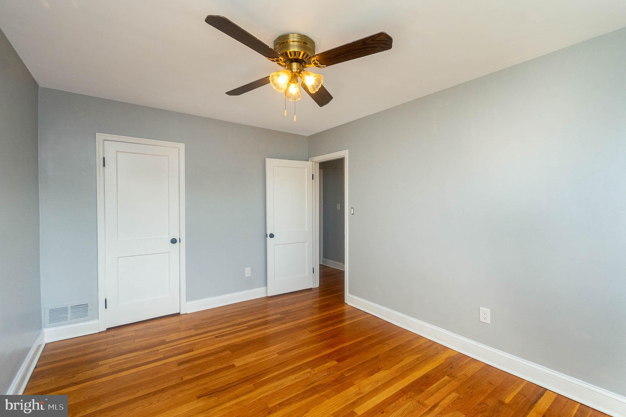 EASTWOOD - Residential Lease